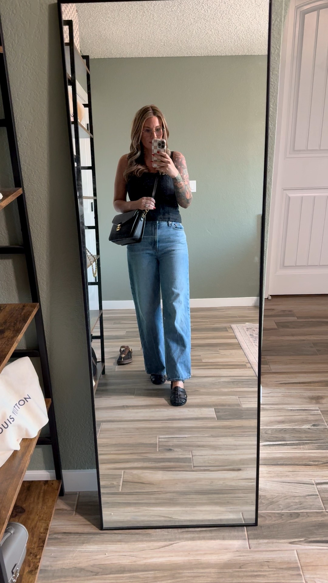 Casual outfit with every day basics you can wear on repeat. 

#LTKItBag #LTKStyleTip #LTKFindsUnder100