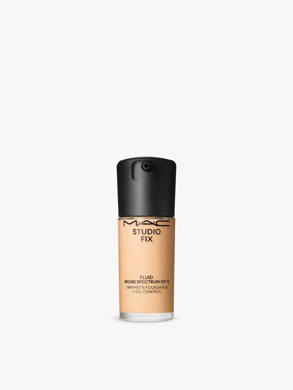 Studio Fix Fluid SPF 15 foundation 30ml | Selfridges