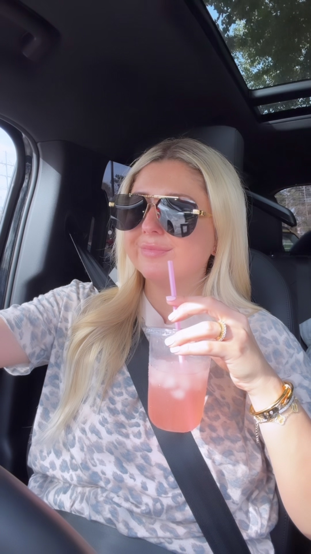 
Cutting mix
Ootd small


#LTKselfcare #LTKootd #LTKmomlife