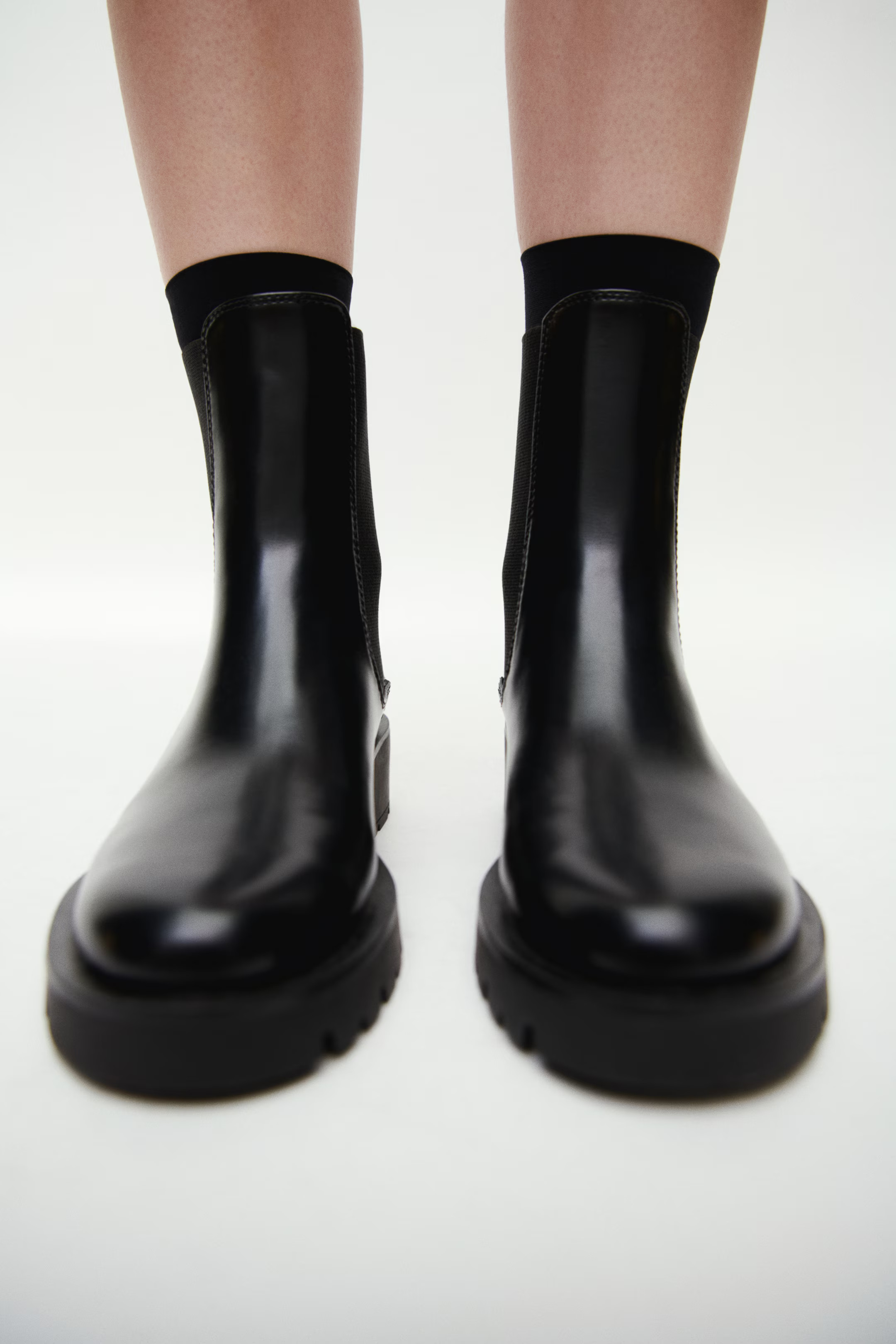 Chelsea boots | H&M (UK, MY, IN, SG, PH, TW, HK)