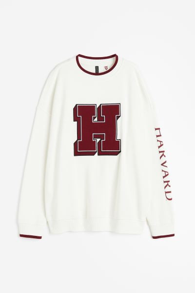Oversized Printed Sweatshirt - Cream/Harvard University - Ladies | H&M US | H&M (US + CA)