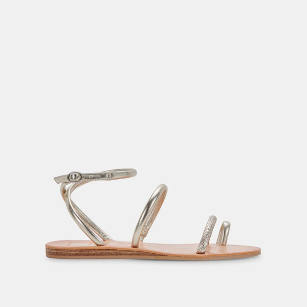 DAREN SANDALS IN LIGHT GOLD | DolceVita.com