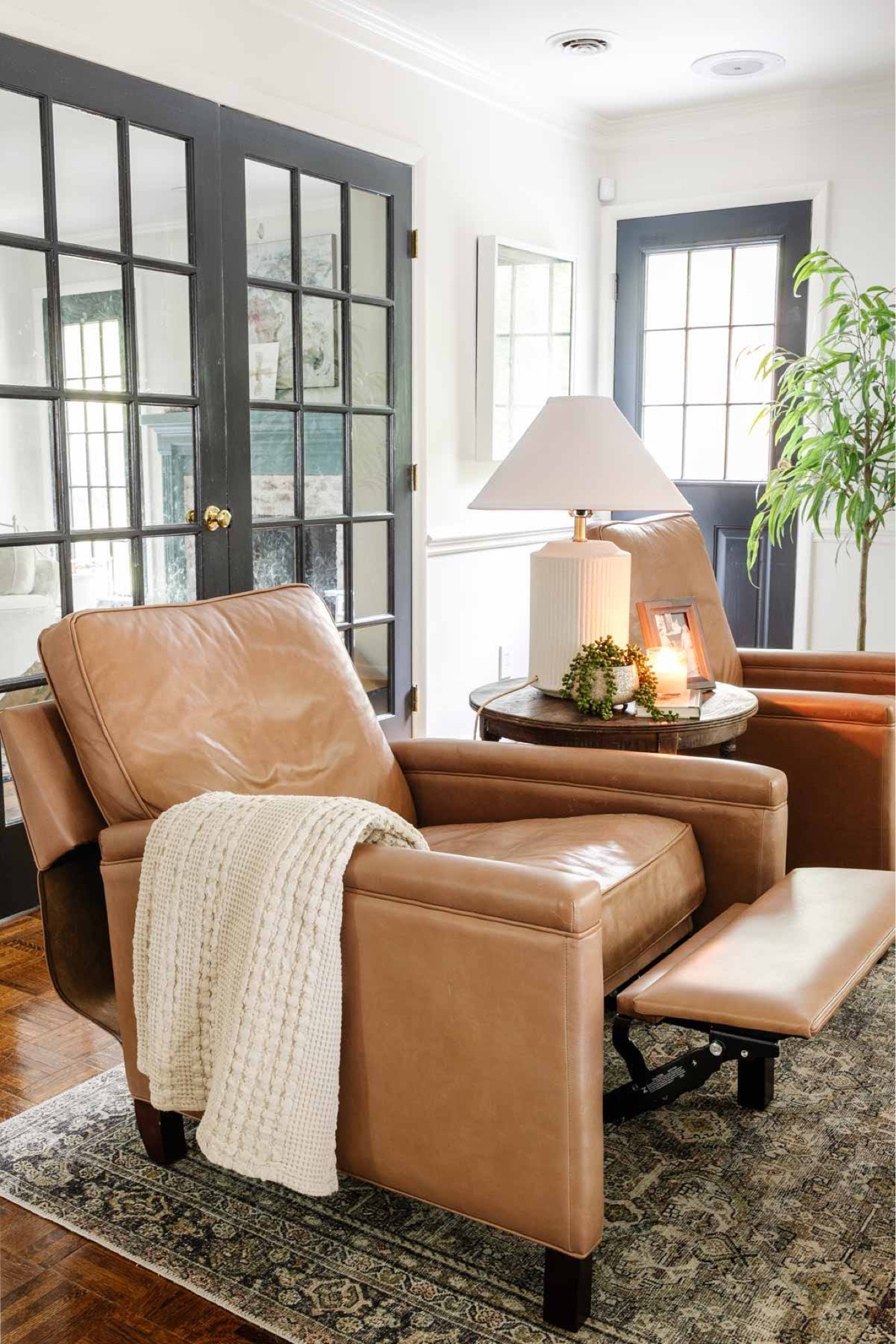 Spring Refresh!

#SpringDecor #AreaRug #Living roomRug #StandingLamp #GoldLamp #FrameTV #MantleDecor #WallSconce #WhiteSofa #WhiteCouch #PotteryBarnCouch #SlipcoverCouch #PotteryBarn#LeatherRecliner #LeatherChair #PotteryBarnRecliner #Blesserhouse #Furniture #NewHomeIdeas #Furniture #LeatherChairs #Recliner #ModernRecliner #PotteryBarn #homedecor #whitelamp #fauxtree #blesserhouse



#LTKSeasonal #LTKstyletip #LTKhome