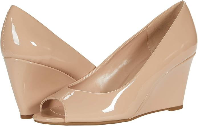 Bandolino womens Tufflove | Amazon (US)