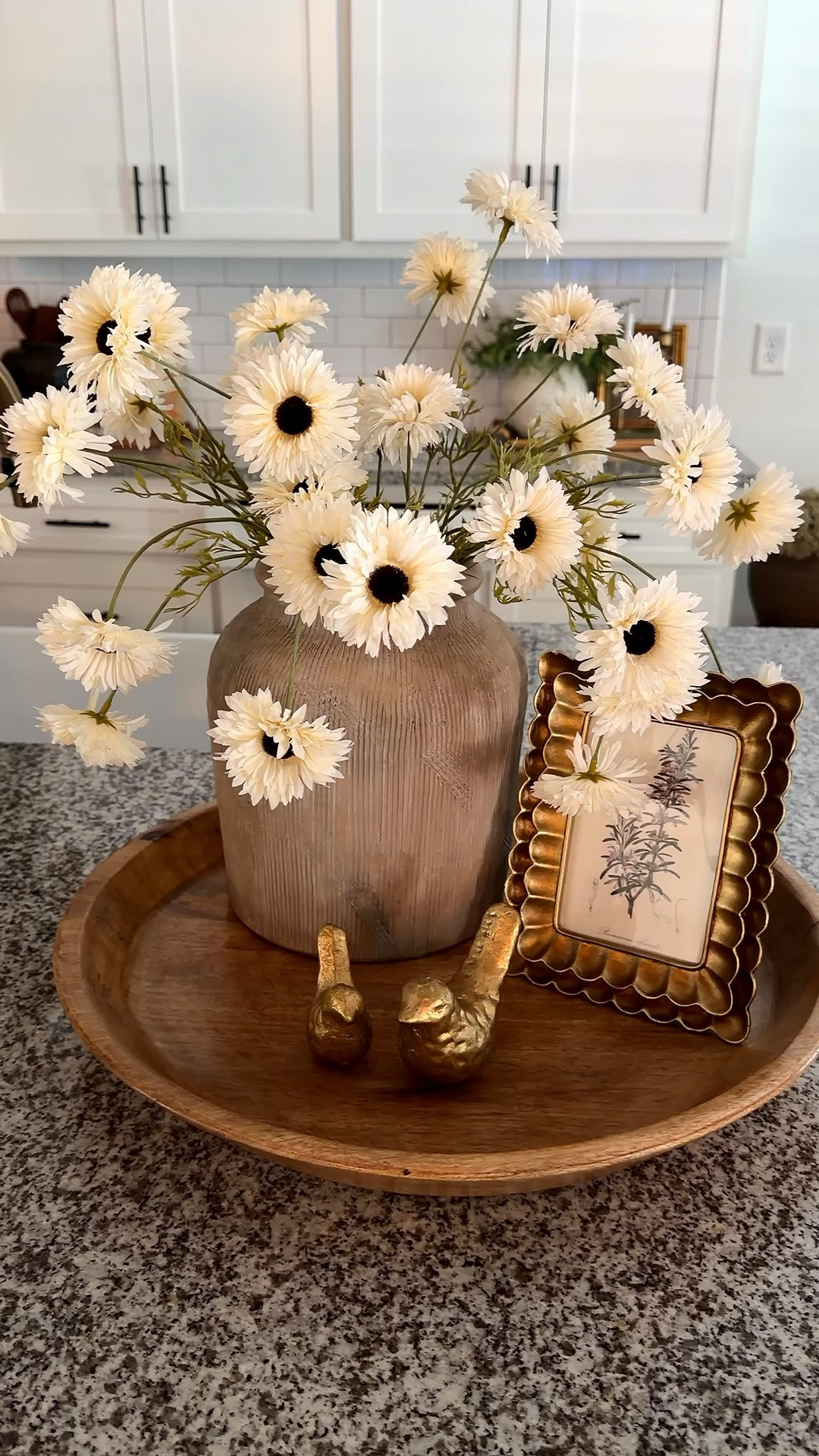 I love creating trays that feel simple but still make a statement, and this one is perfect for carrying through both Spring and Summer.