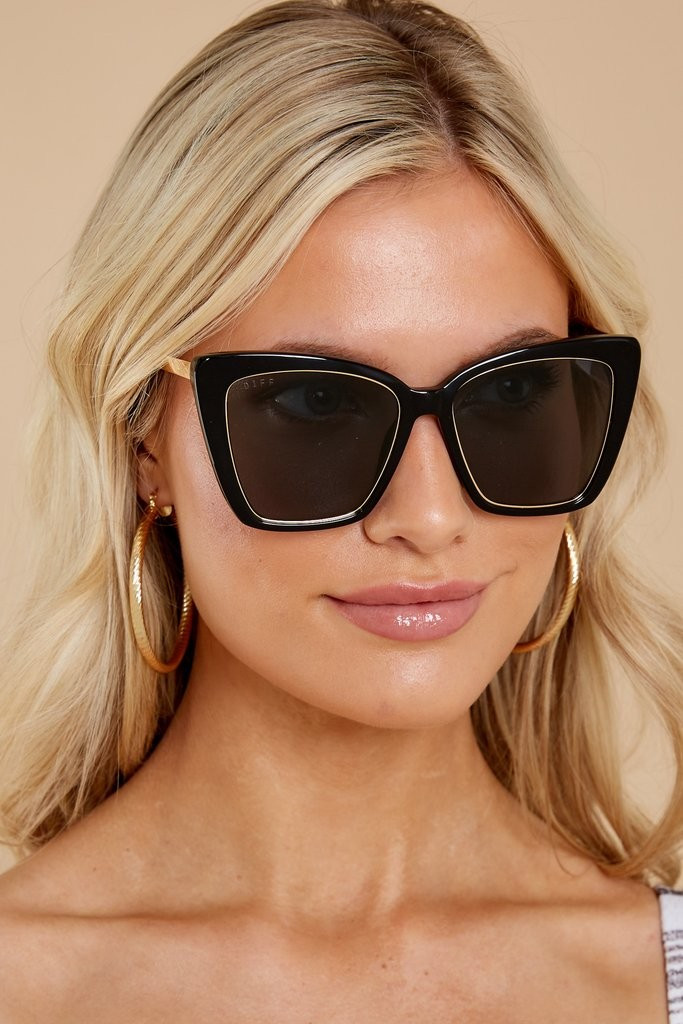 Becky IV Black Grey Sunglasses | Red Dress 