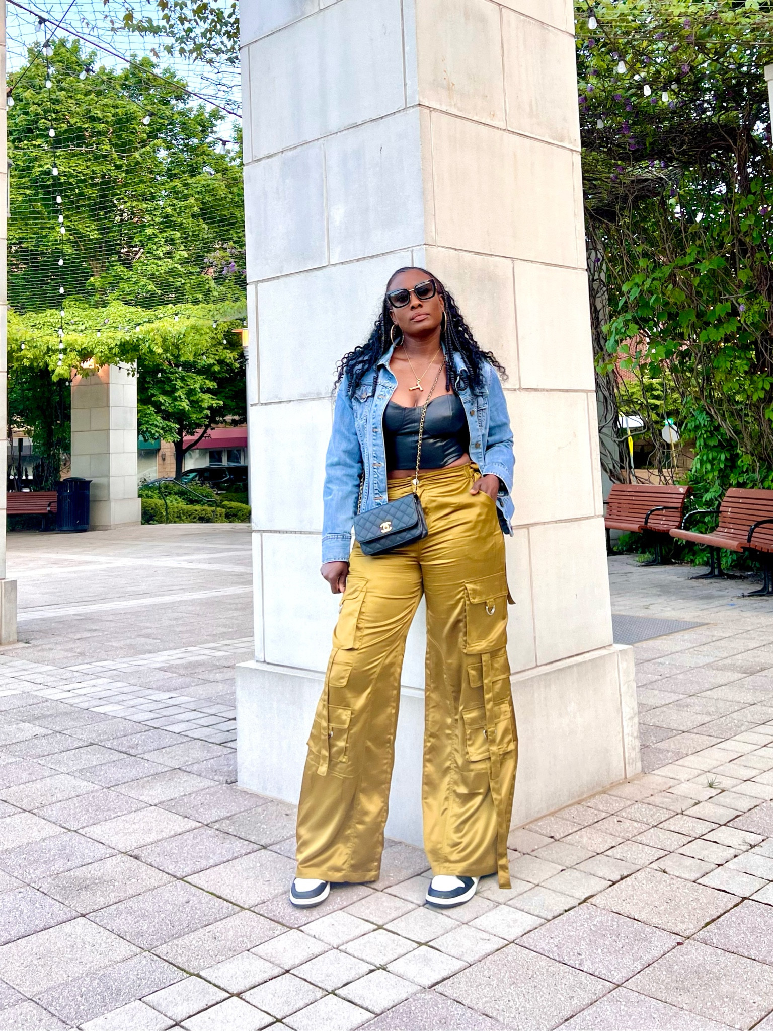 Cargo Pants and Sneaker Outfit!!! Cargo Pant Obsession is hear to stay

#LTKsalealert #LTKstyletip