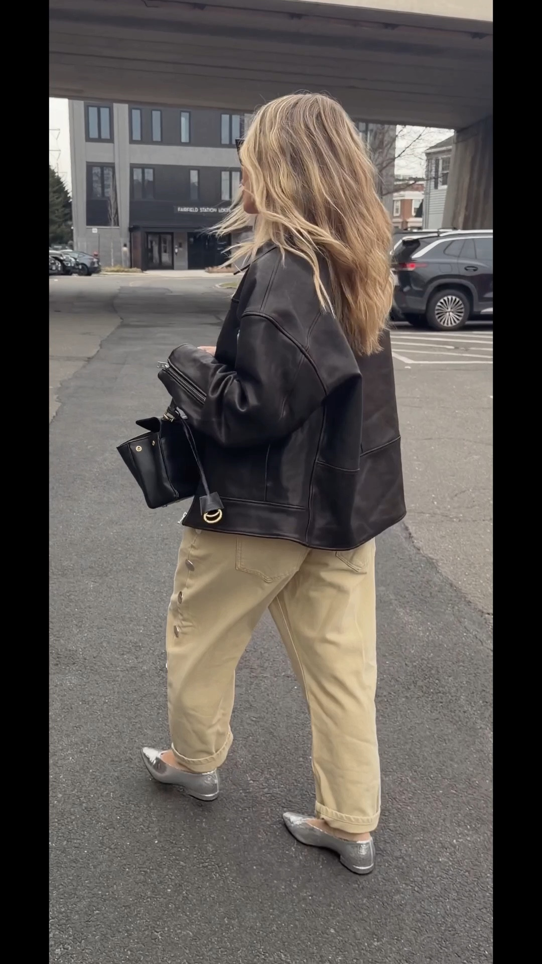 Jacket Xs 
Tee small 
*Flats old linked a couple very similar! 