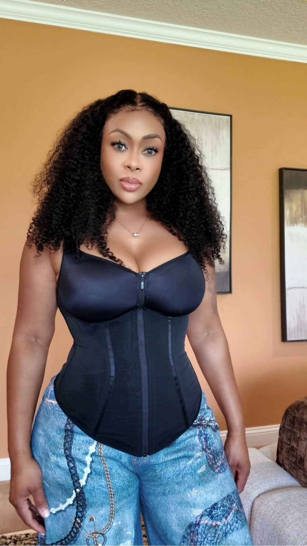 NeoSweat® AirSlim® Tummy Control Corset Top

Check out with code Ebony11 for 15% of your total purchase… and thank me later 😘

I’m wearing a size large (39-29-46)
 #shapellx #shapewear #shapellxofficial