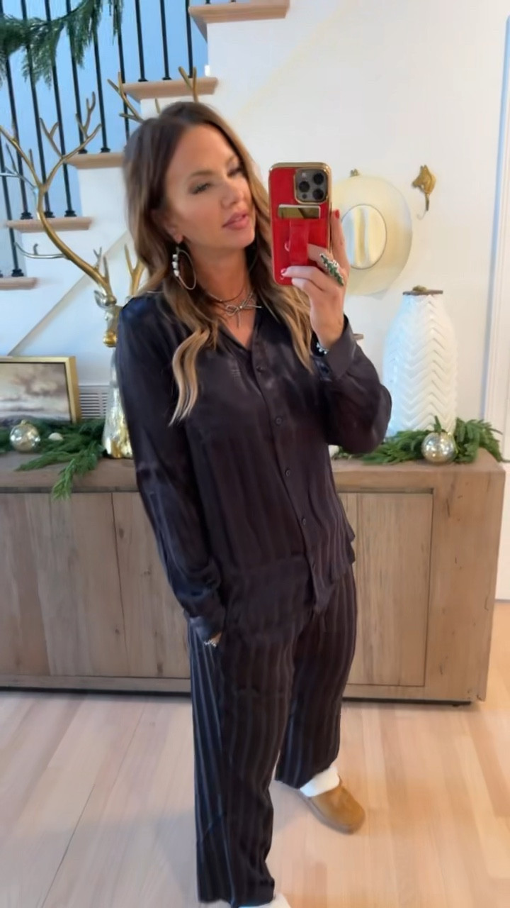 my tommy john partner code betsy40 will get you 40% off sitewide for a limited time ♥️

#LTKSaleAlert #LTKStyleTip #LTKSeasonal