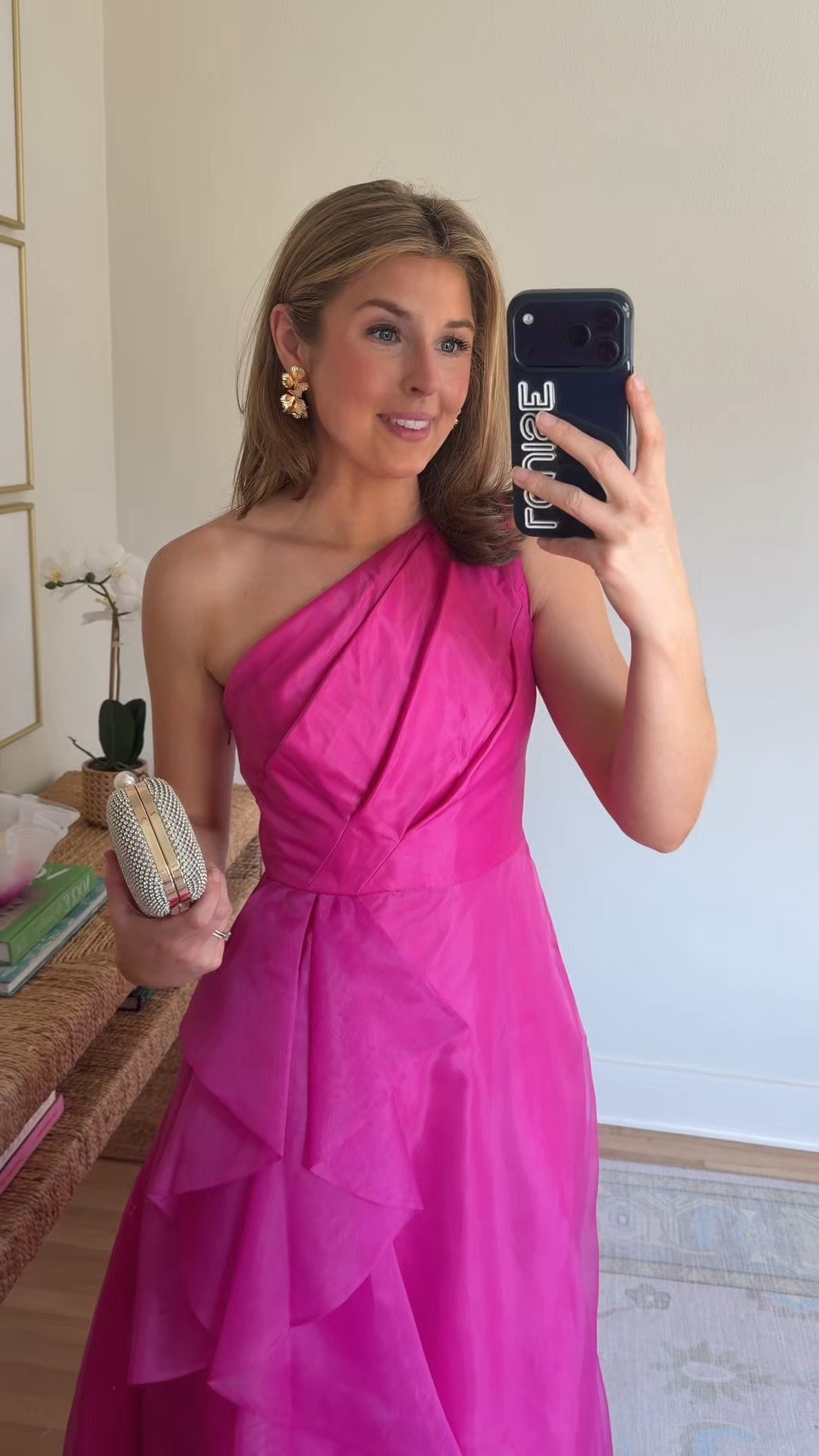 Black tie wedding guest look! Wearing a 2