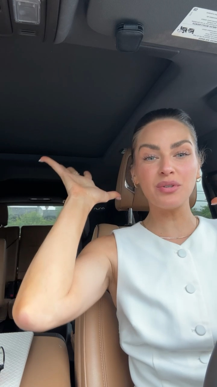 Hair day vlog outfit & some of my fav hair care products! 



#LTKStyleTip #LTKBeauty