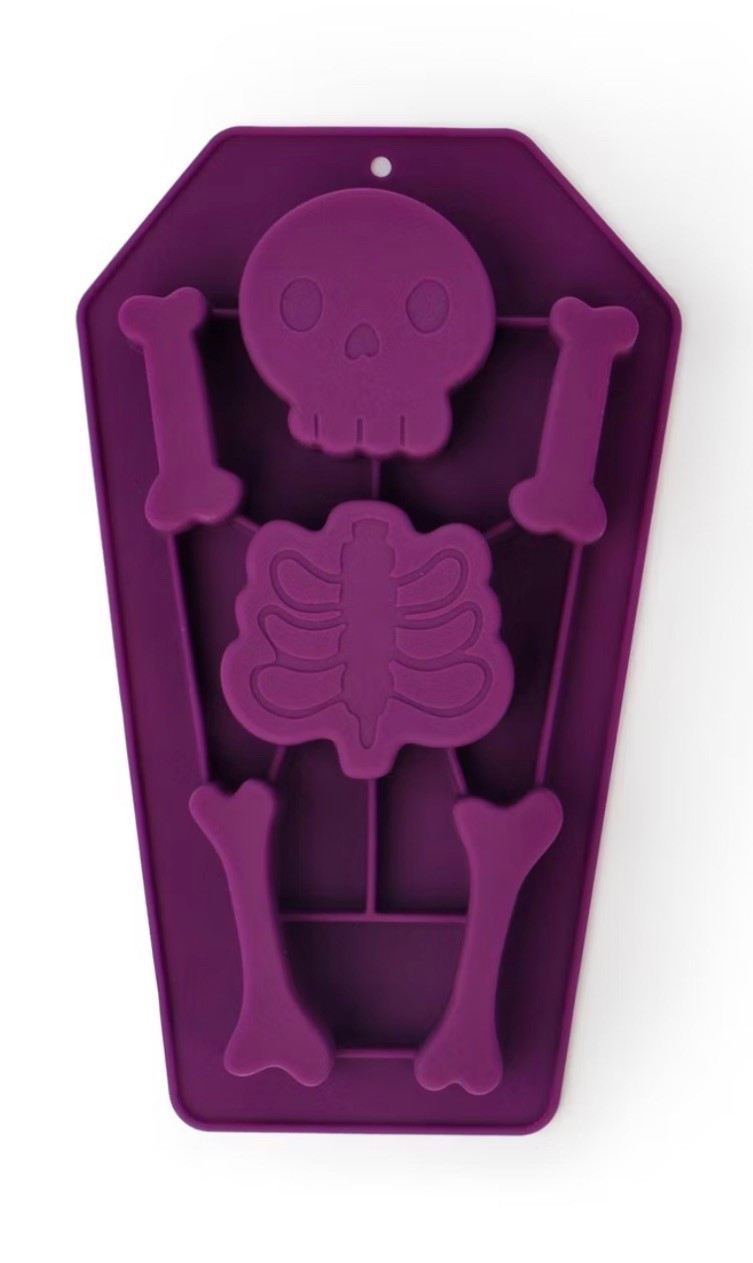 Here’s the skeleton molds I used!