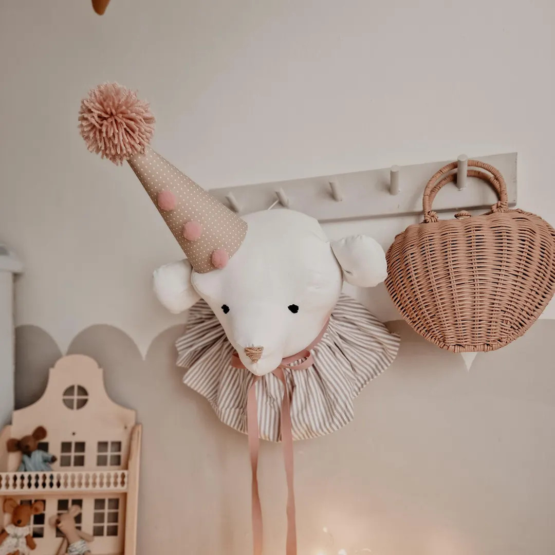 Bear Head Wall Decoration, Nursery Bear Wall Art, Circus Teddy Bear, Plush Nursery Decoration, Ba... | Etsy (US)