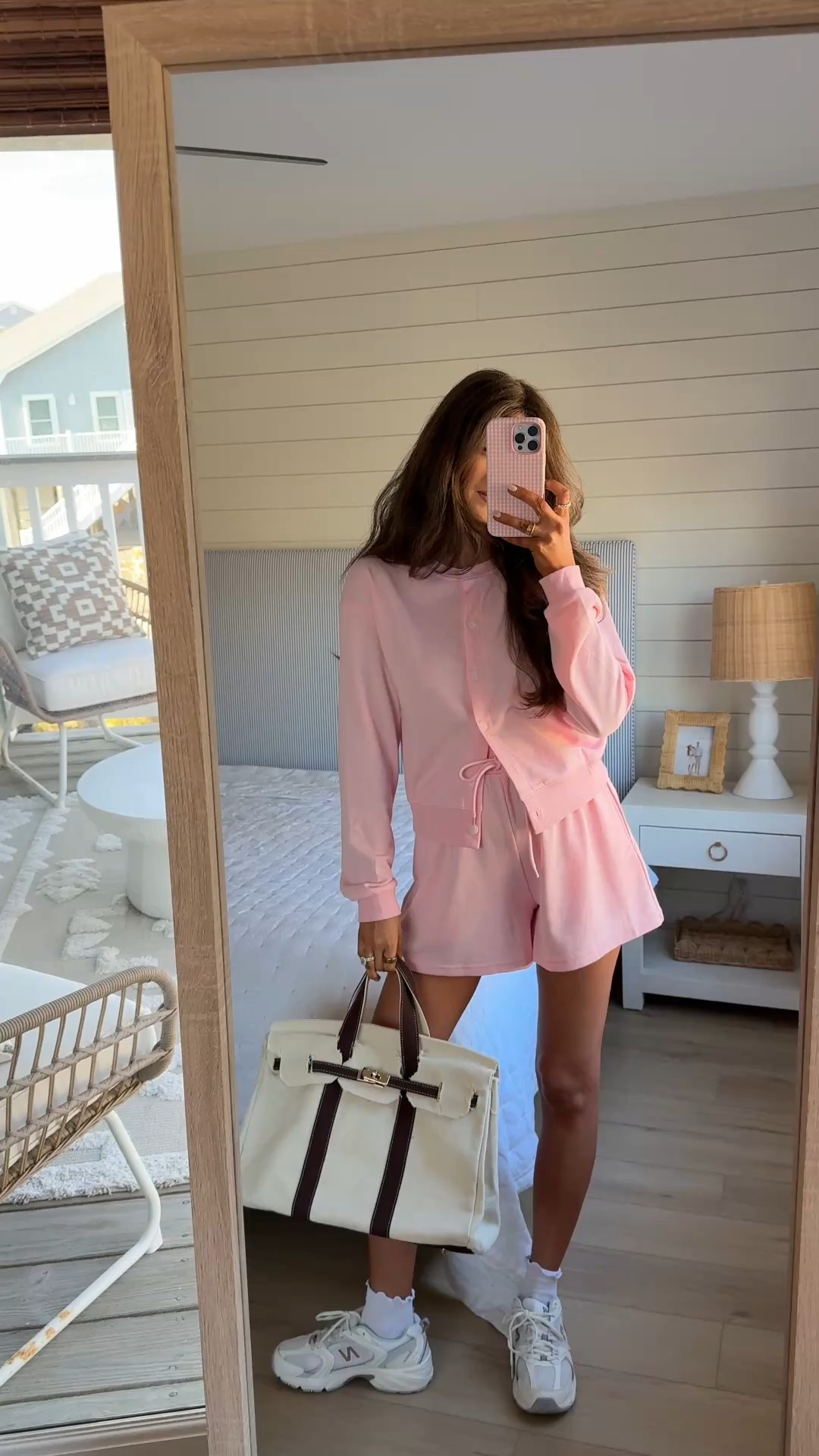 What I wore to travel in today - the cutest Amazon set!! Sized up one for pregnancy! 🩷

#amazonfind #amazonset

#LTKTravel #LTKValentine #LTKBump