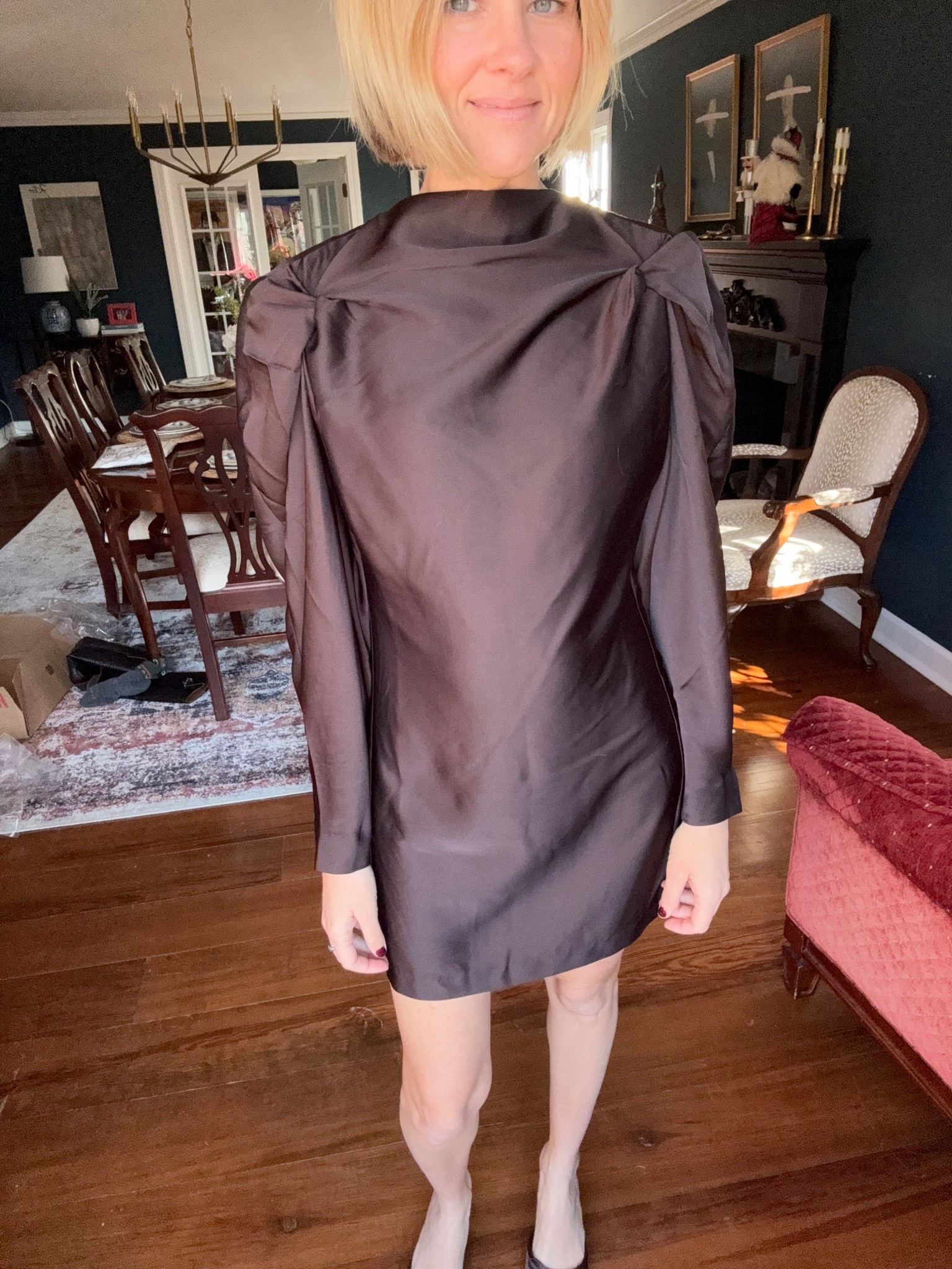 Chic holiday party dress

#LTKHoliday