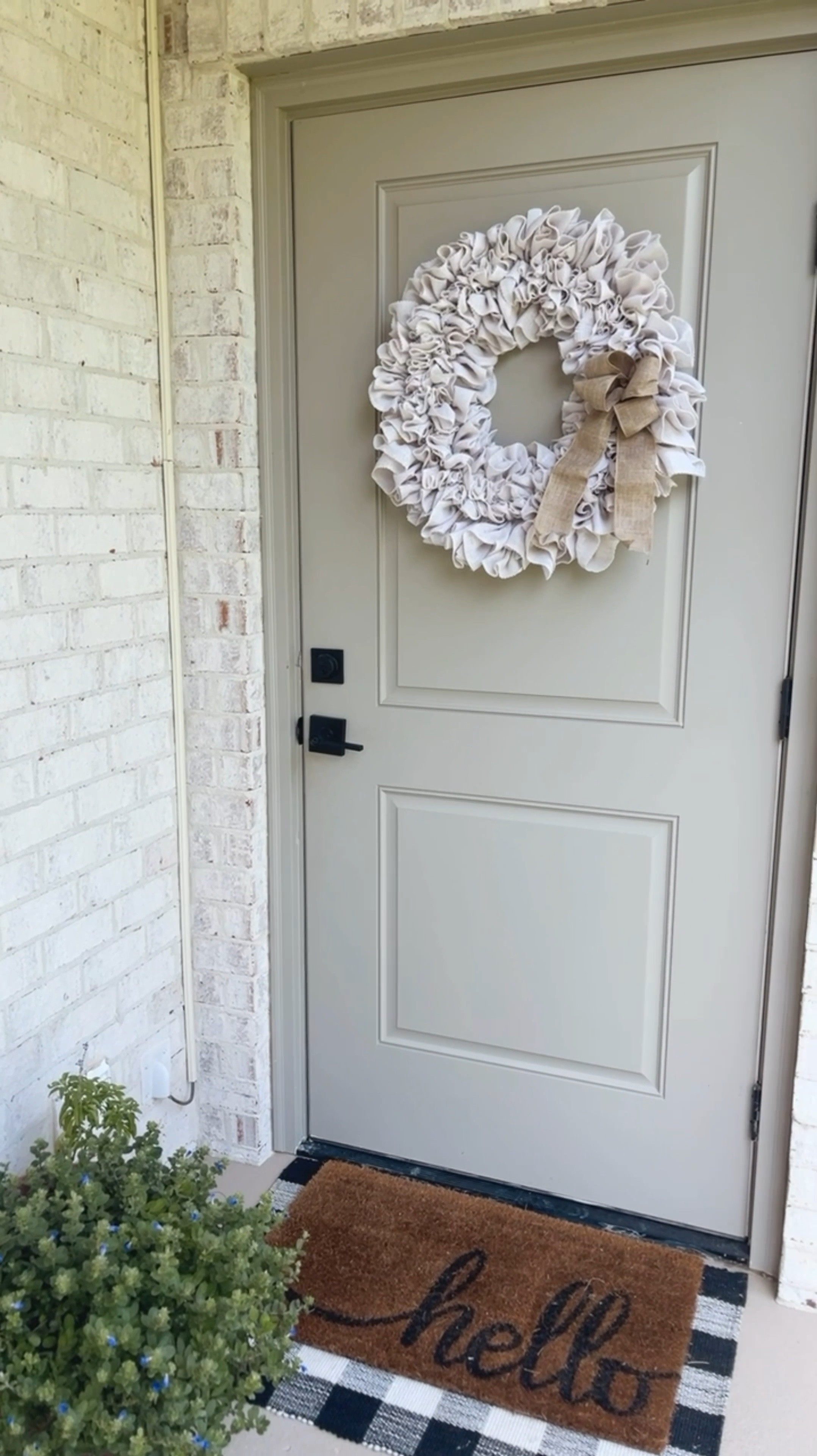 Upgrade your porch with this beautiful wreath from @journeydecor ! Available in multiple sizes! I have the 23” 😊 

The perfect transition piece for going into fall! 🍁 

Shop the links below 👇🏻 

#falldecor
#fallporch
#journeydecor

#LTKSeasonal #LTKVideo #LTKFindsUnder100