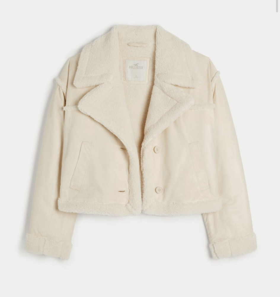 Cozy jacket on sale 🧸

#LTKSeasonal #LTKFindsUnder50 #LTKSaleAlert