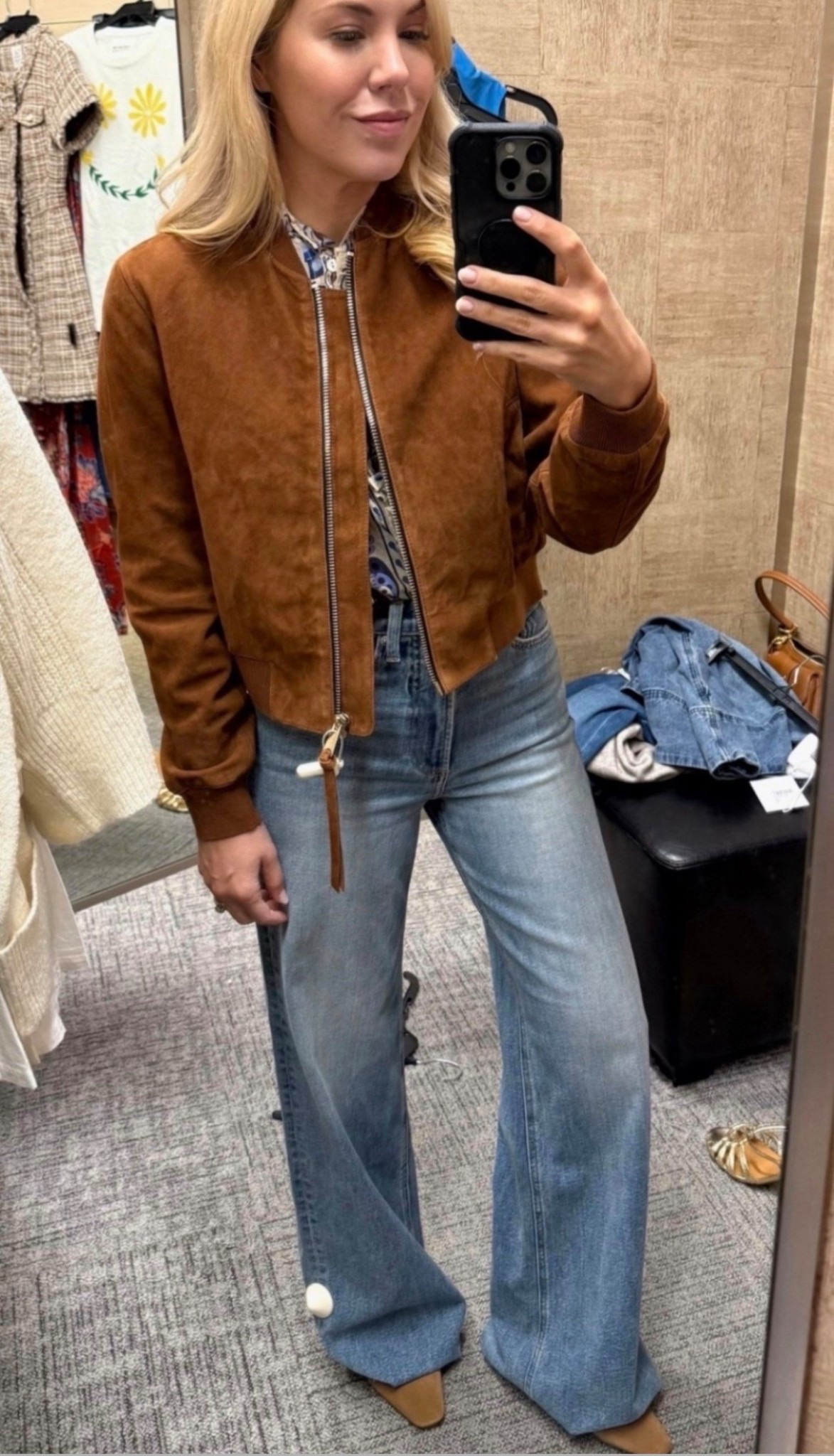 Cutest suede jacket
Jacket 
Jeans 
Boots 

#LTKStyleTip #LTKSeasonal