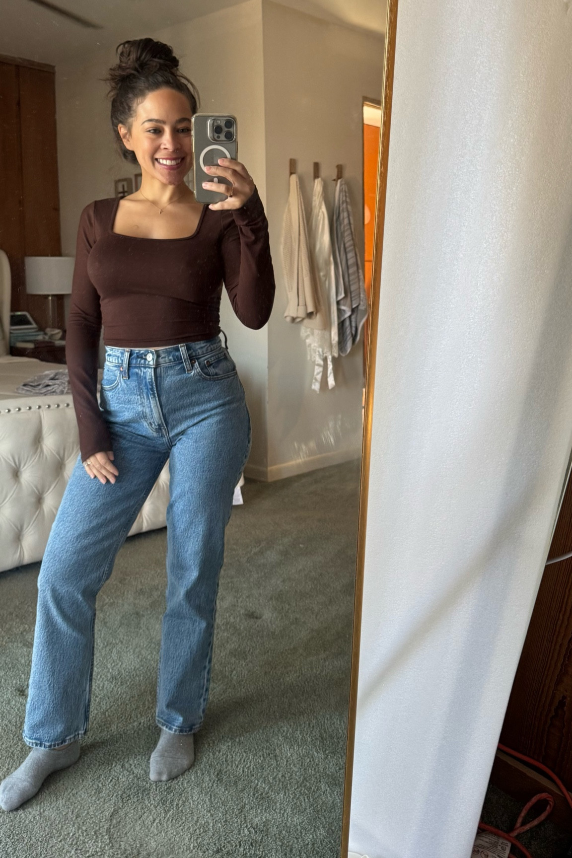 Cute Abercrombie Jeans - perfect for petite 👖 105-110ish pounds, wearing size 24 short 

#LTKFindsUnder100 #LTKPetite #LTKStyleTip