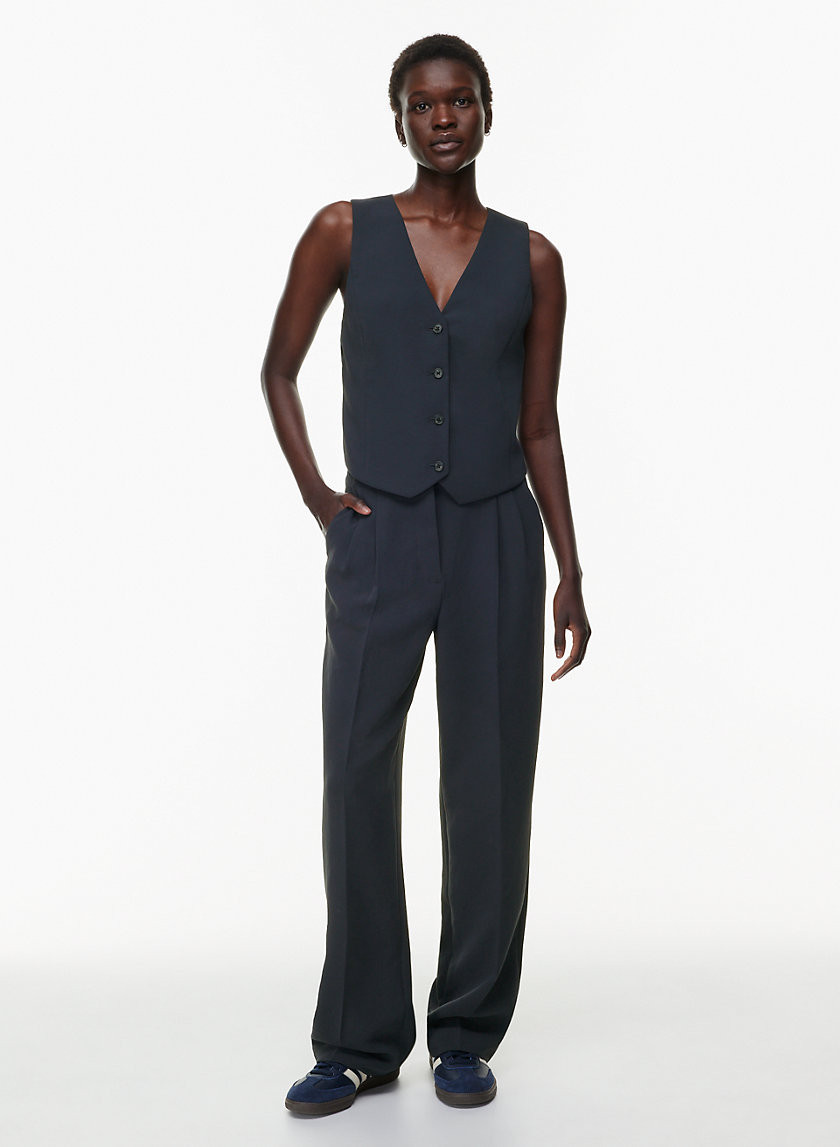 The Effortless Pant™ Women's The Effortless Pant in Dark Night Navy | 00 | Aritzia