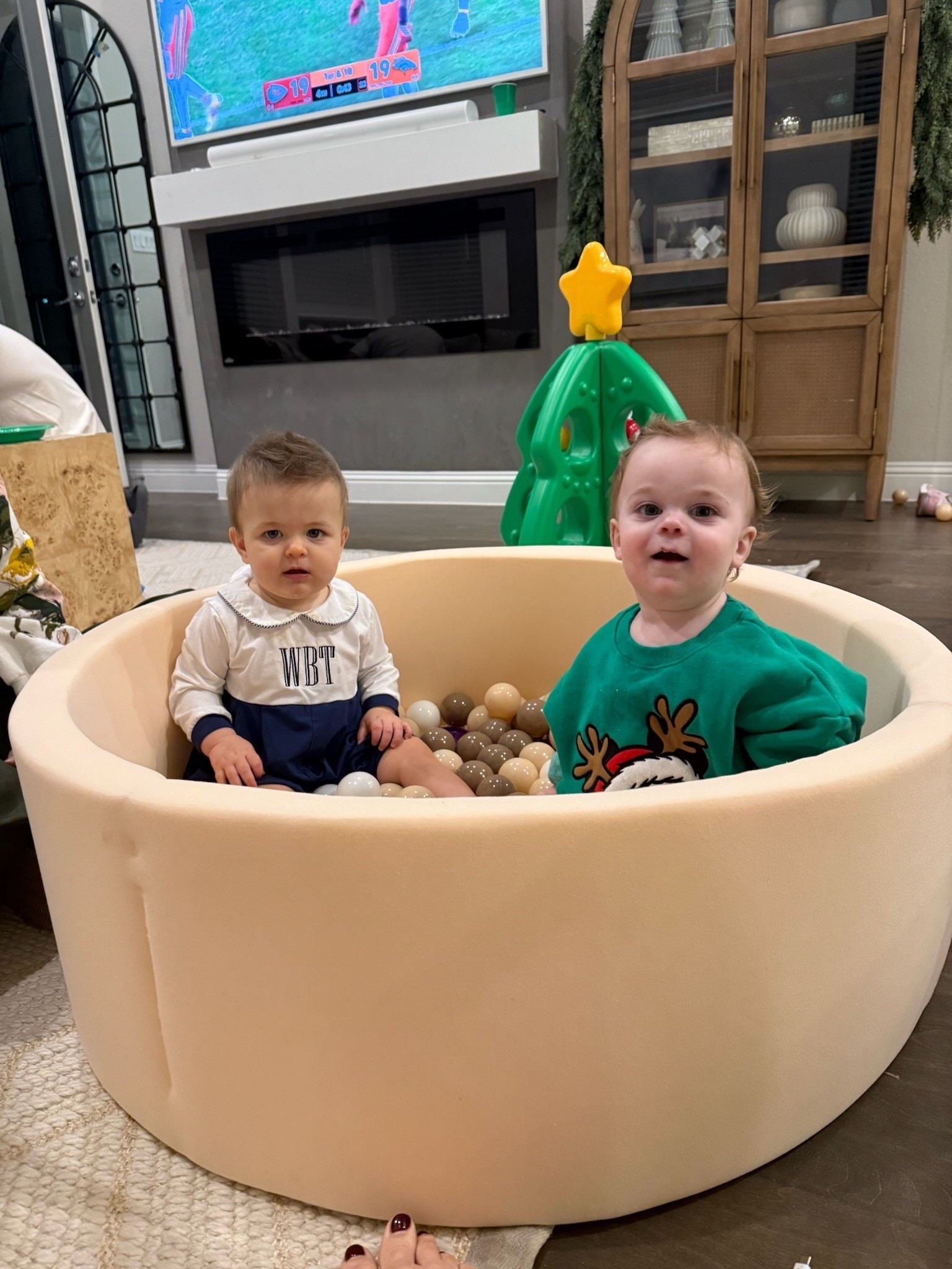 This DIY ball pit was so so easy!!

kids bday party, ball pit, diy ball pit, mickey mouse outfits, christmas outfits, disney outfits, disney christmas, Mallory Lee Richardson 

#LTKKids #LTKHoliday #LTKGiftGuide