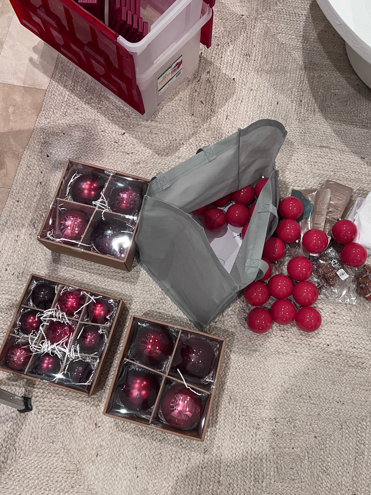 A red Christmas ❤️🎄

#LTKSeasonal #LTKHoliday