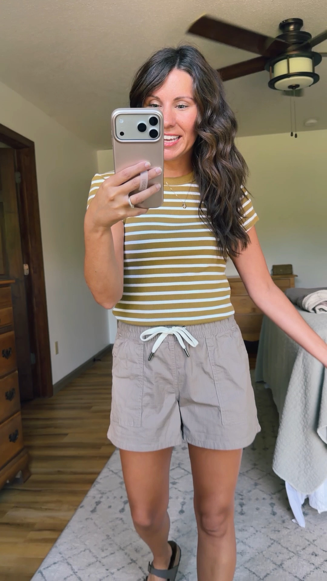 Easy mom outfit, summer mom style, mom style for summer, shorts outfit

small in my tee shirt, xs in my shorts and 36 in my sandals.

#LTKPetite #LTKSeasonal #LTKootd