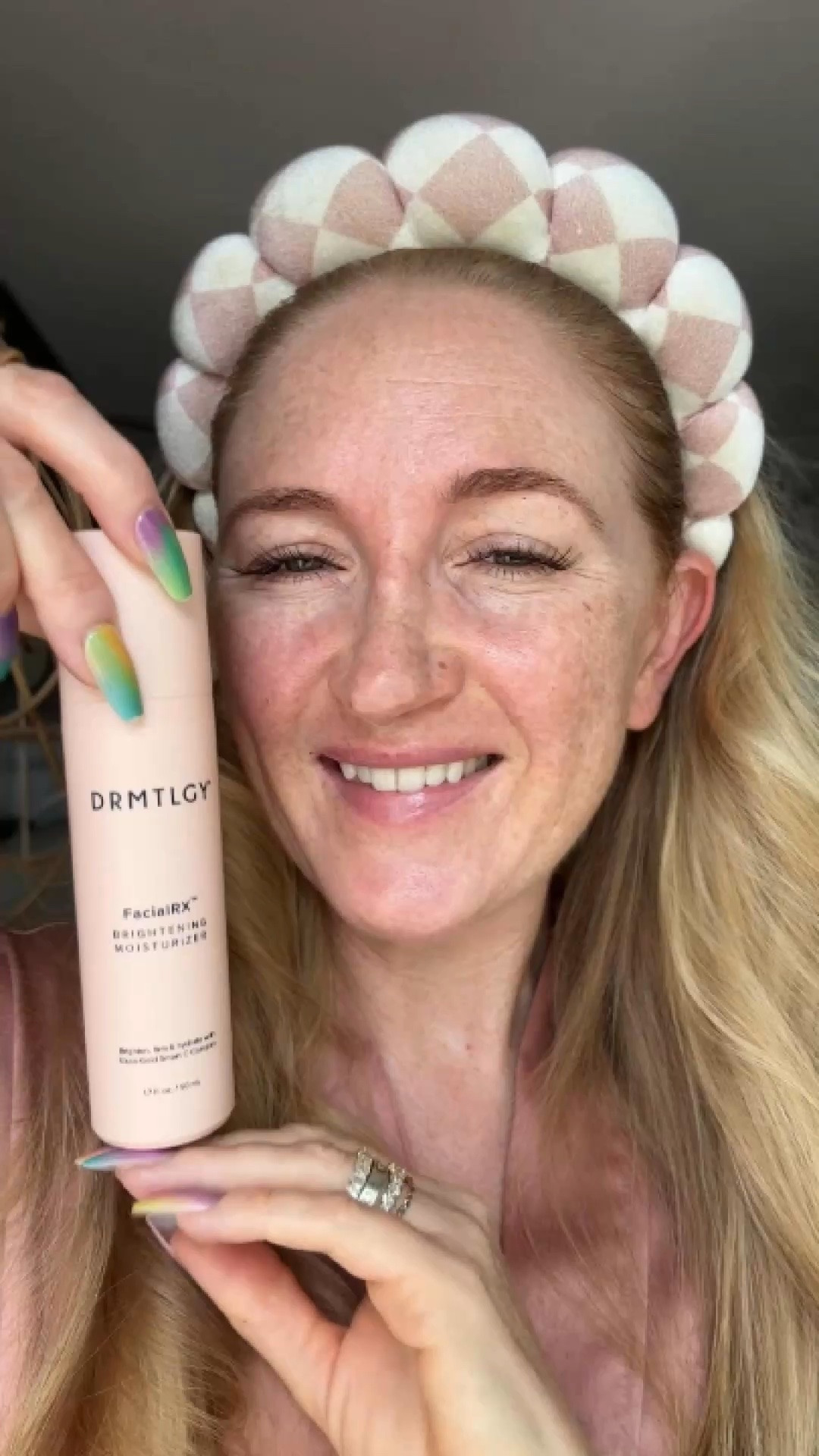 That instant post-facial glow without leaving the house! ✨ The new DRMTLGY FacialRX™
Brightening Moisturizer is powered by gold-encapsulated Vitamin C for deep hydration and abright, radiant finish that lasts all day. Perfect as a rich daily moisturizer or a prep
step for seamless makeup! 💆‍♀️

✨ Key benefits:
• Instant luminosity & glow
• Deep, continuous hydration
• Smooths skin texture for pre-makeup care

#DRMTLGY #FacialRX #BrighteningMoisturizer #skincareroutine #glowingskin #skincarehacks
#postfacialglow #premakeupcare

drmtlgy facialrx brightening moisturizer, instant post facial glow, gold encapsulated vitamin c, hydrating moisturizer for bright skin, pre makeup skin prep,
glowing skincare routine

#LTKgrwm #LTKBeauty #LTKOver40