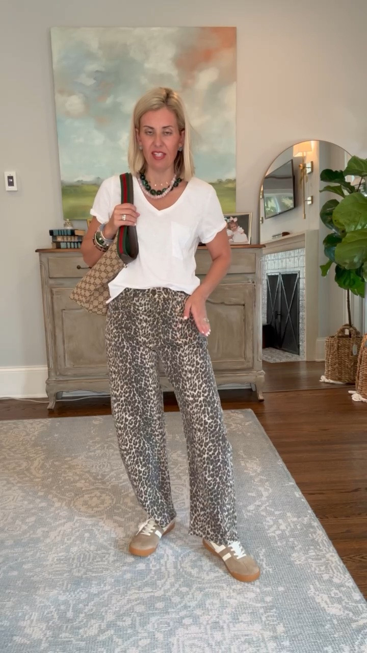 The cutest jeans ever are restocked! Paired it with my favorite white tee and sneakers. ￼
Tee - xs
Jeans - 25 (size down)
Sneakers - 8 tts 

Codes:
*Avara - Catherine15 for 15% off first order
*Allie + Bess - Catherine20

#LTKdayinmylife #LTKSeasonal #LTKOver40