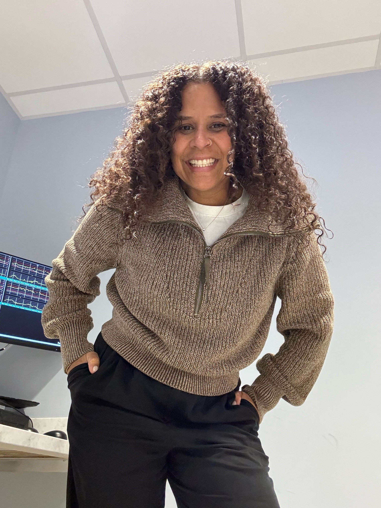 OOTD 
Sweater @varley tts
Trousers  @reformstion petite tts
@fredasalvador Elba loafers tts use code 15HGC 


#LTKshoecrush