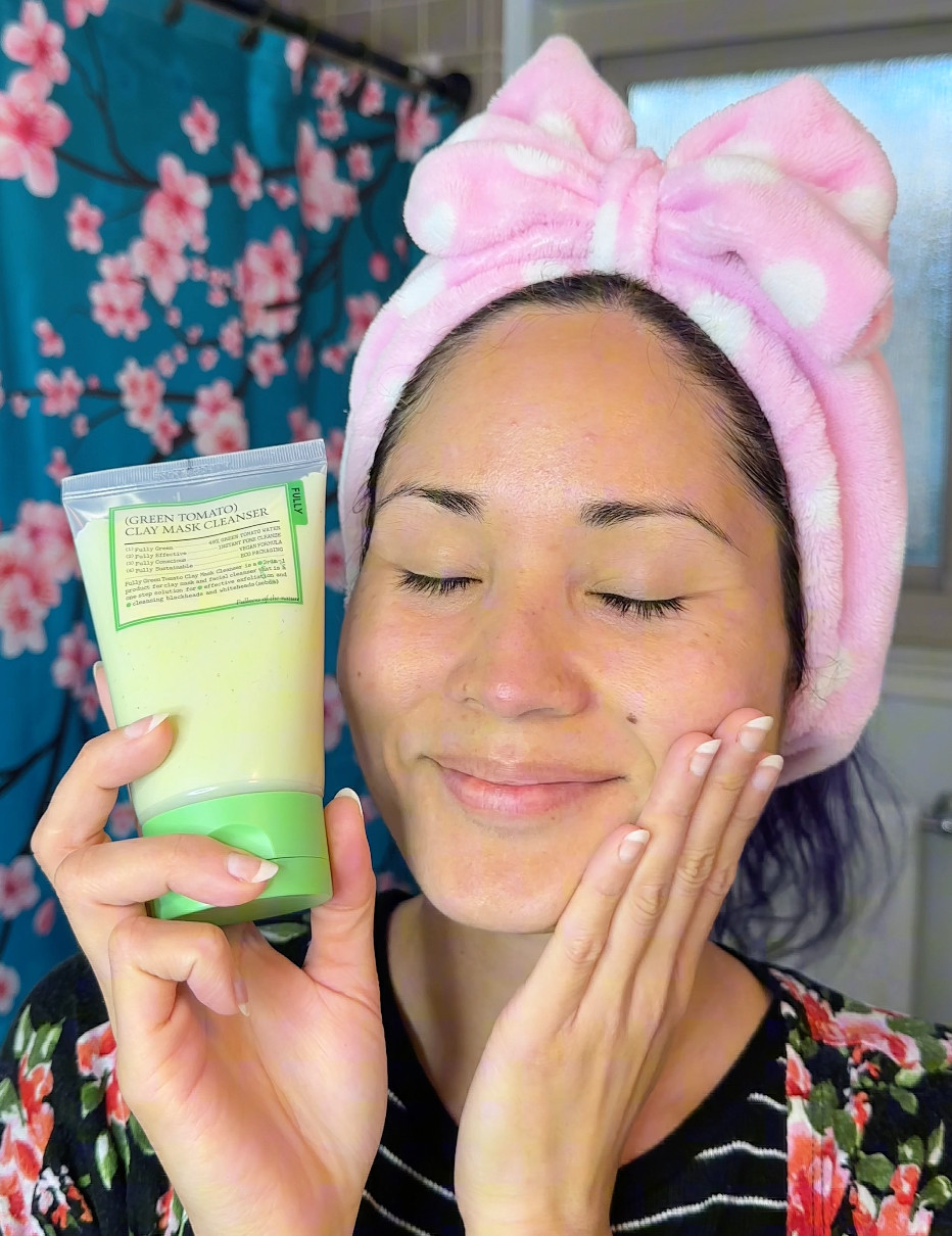 My skin's favorite Sunday ritual. This tomato clay mask purifies, brightens, and smooths without the harsh, stripped-out feeling most clay masks leave behind. 

 #LTKmorningroutine #LTKselfcare #LTKBeauty