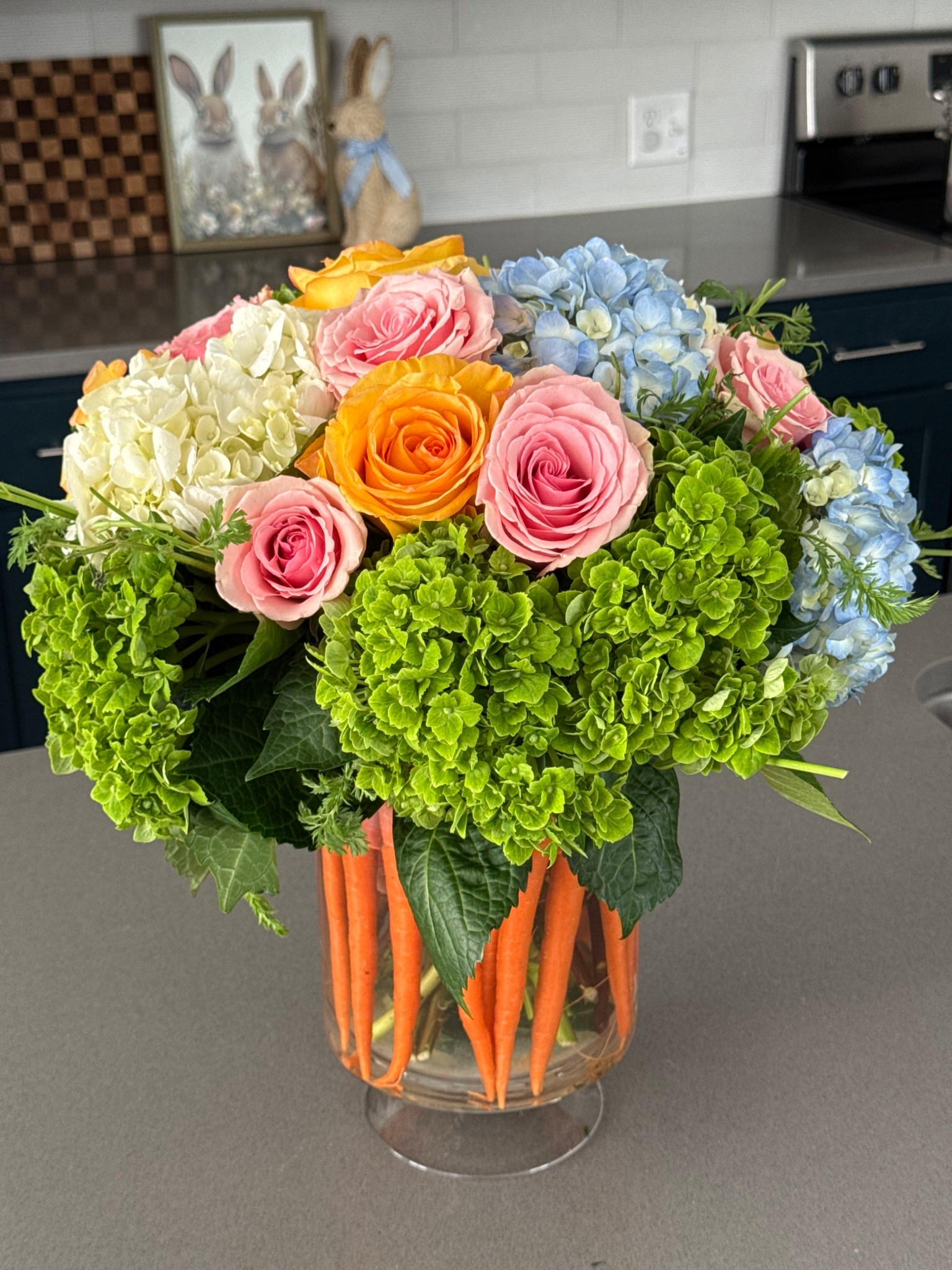 I LOVE this vase! It’s a vase within a vase so you can get creative and add different things into the outer layer for a dramatic arrangement. So fun!!!! 💐