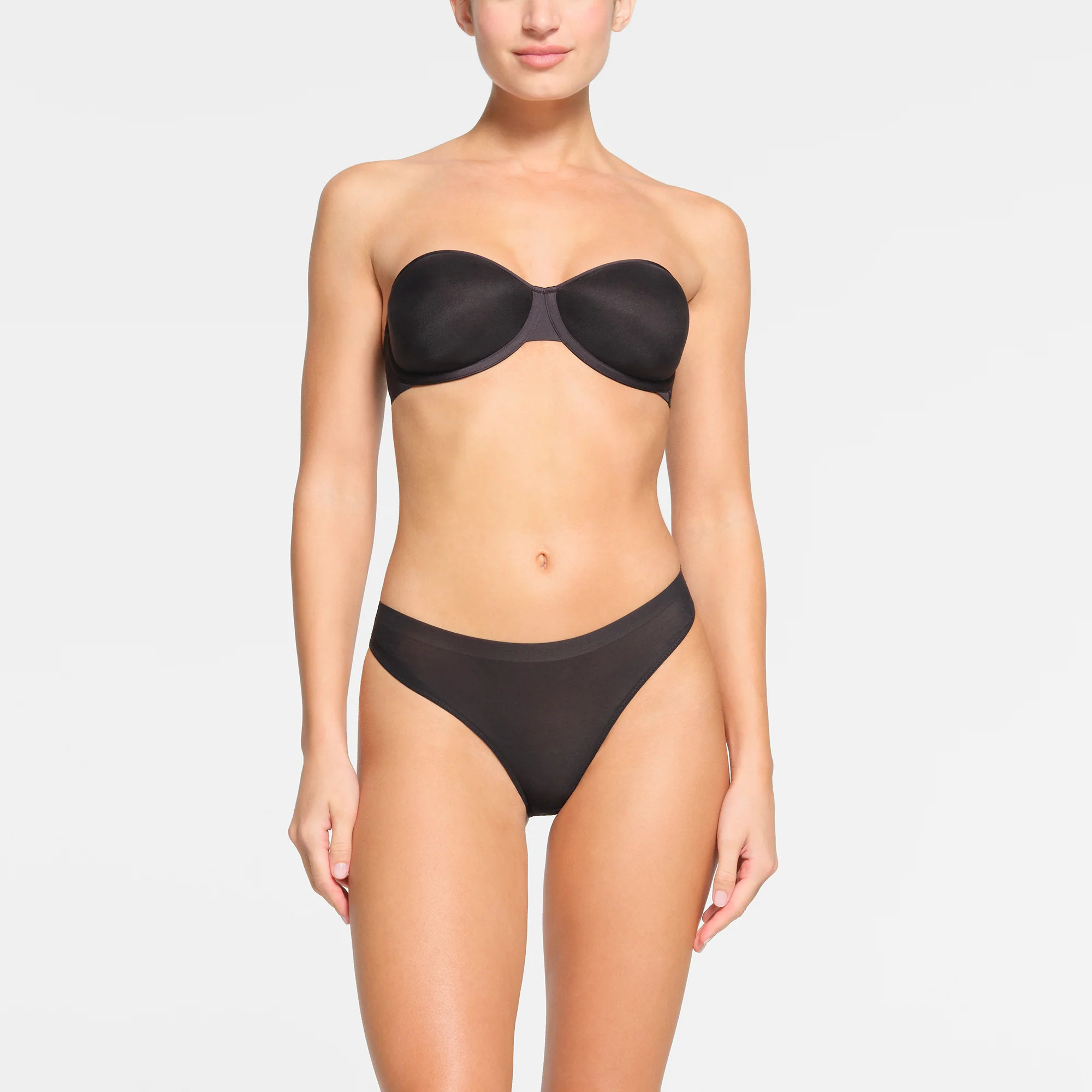SKIMS Strapless Bra | Black | 38C | Weightless | SKIMS (US)