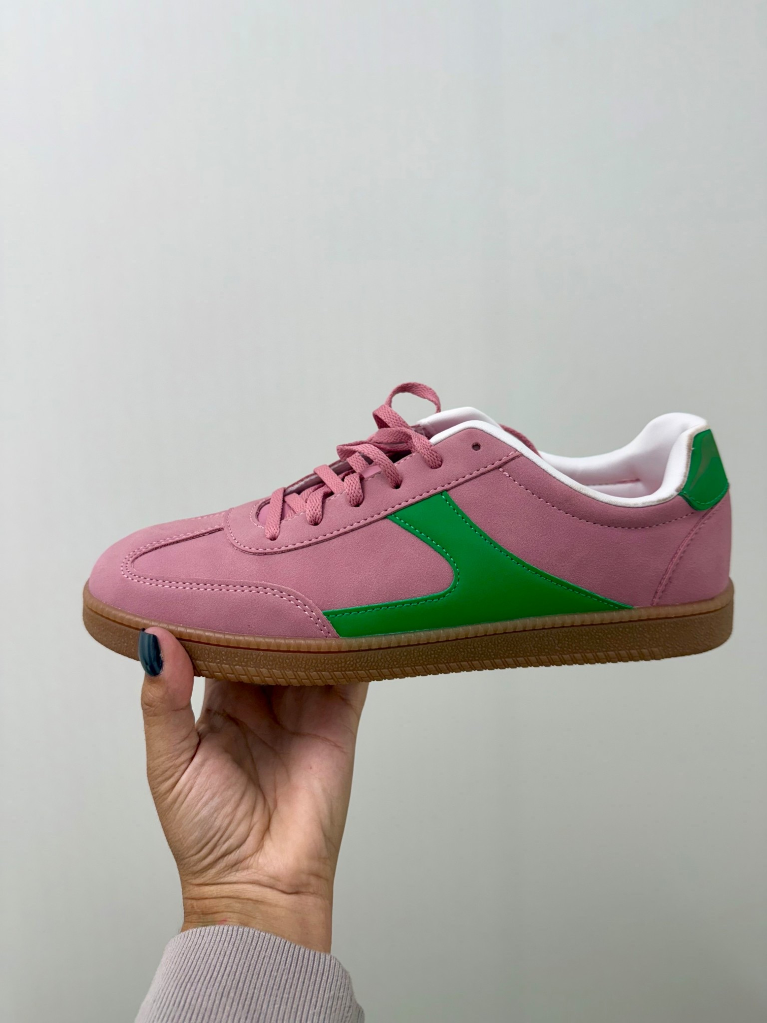 Walmart Black Friday Deals are so good this year 👀🔥

These sneakers are down to just $12 in select colors — such a fun pop and super comfy. Fit TTS!
Sharing more Walmart Black Friday finds below… lots of great markdowns happening right now!

#ad @walmart #walmartdeals #walmartfinds #blackfridaydeals


#LTKGiftGuide #LTKCyberWeek #LTKHoliday