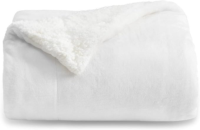 BEDSURE Sherpa Fleece Throw Blanket for Couch - White Thick Fuzzy Warm Soft Blankets and Throws f... | Amazon (US)