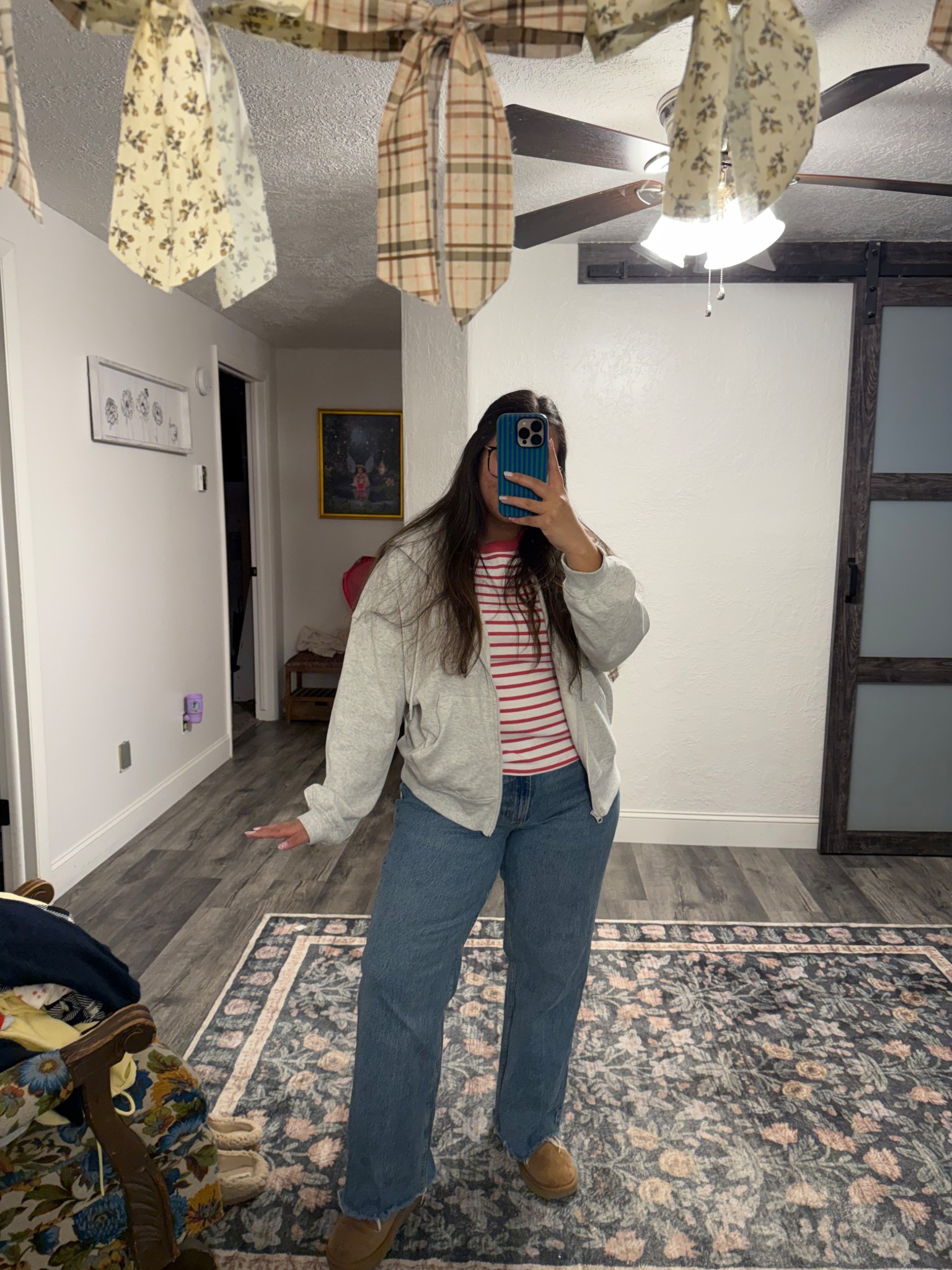 Today’s ootd 💕 wearing a large in the shirt and a 29 short in the jeans :) 

#LTKMidsize #LTKootd #LTKSaleAlert