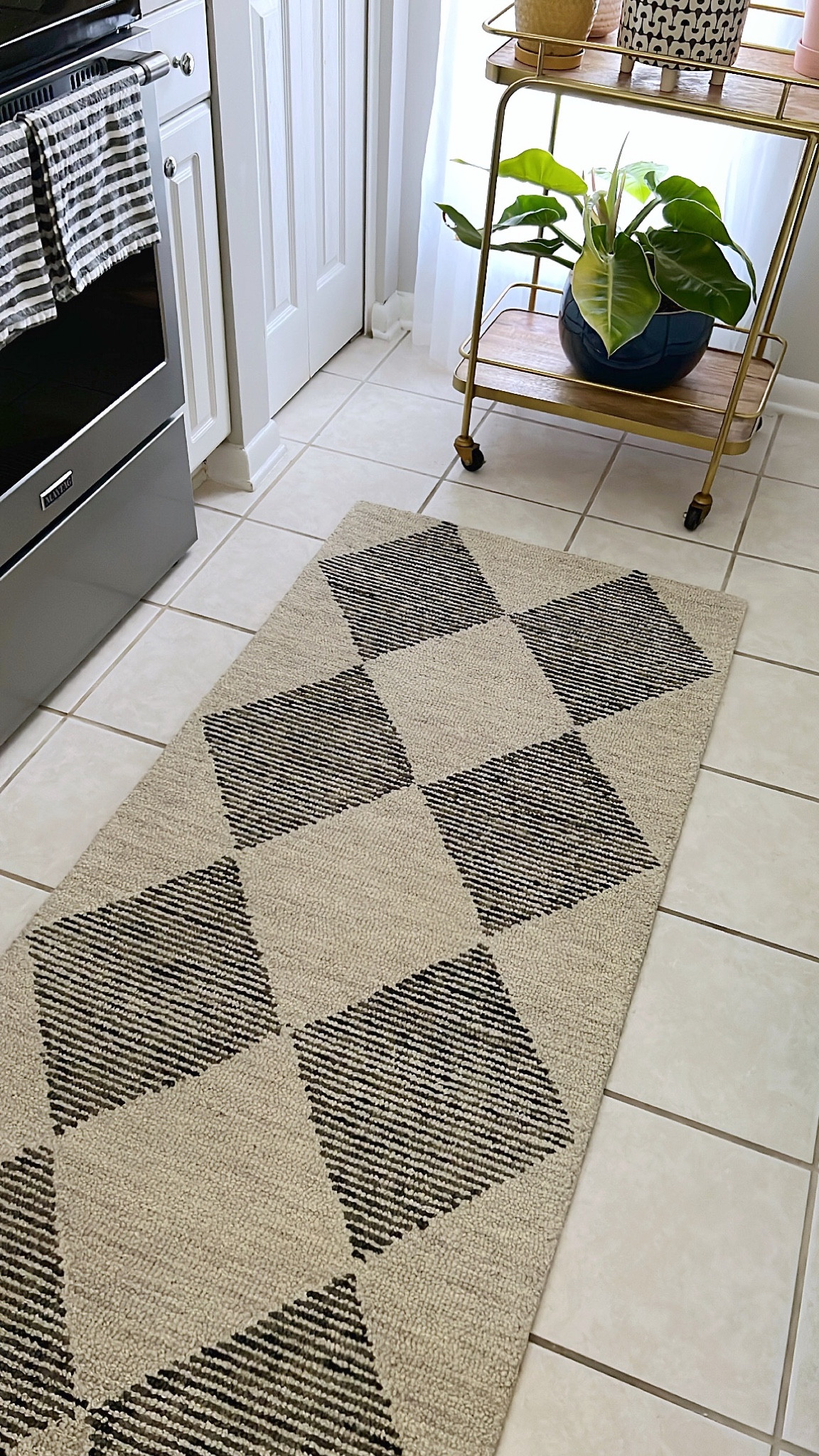 My runner finally arrived! 

Kitchen runner, runner rugs, area rugs, home decor, entryway rug, bathroom runner, neutral rug, checkerboard runner

#LTKstyletip #LTKsalealert #LTKFind #LTKunder100

#LTKfamily #LTKhome #LTKSeasonal