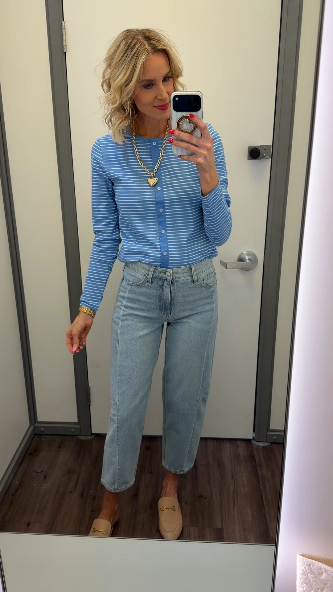 Easy jeans and top outfit idea!