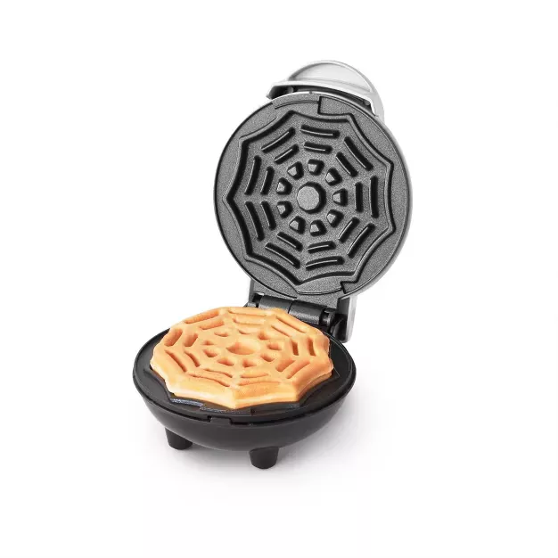 Nordic Ware Haunted Skull Cakelet Pan : Target