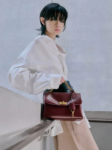 Kerry Chain-Handle Crossbody Bag
    
         - Mulberry Plum | Charles & Keith UK
