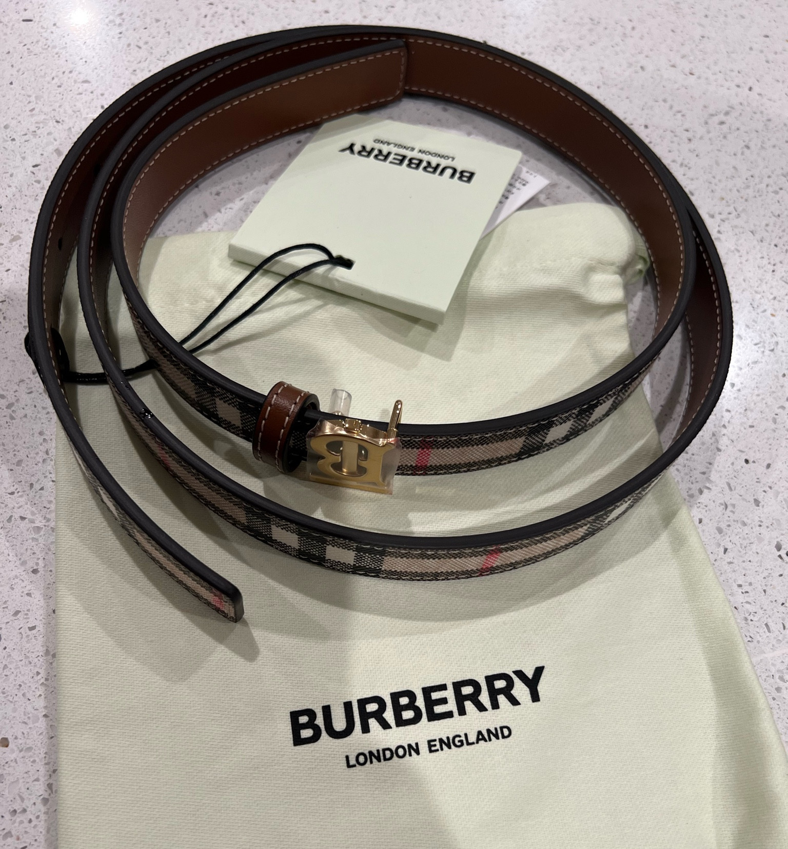 Saks style 

#LTKcurves #LTKFind #LTKGiftGuide