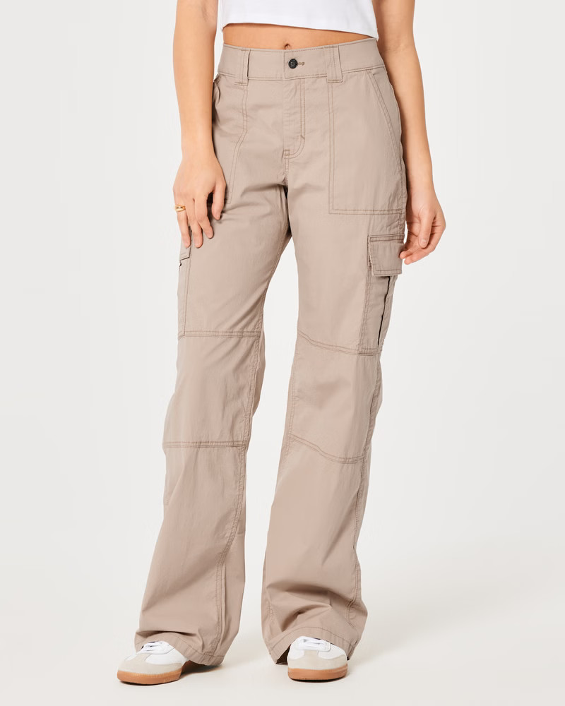 High-Rise Poplin Baggy Cargo Pants | Hollister (US)