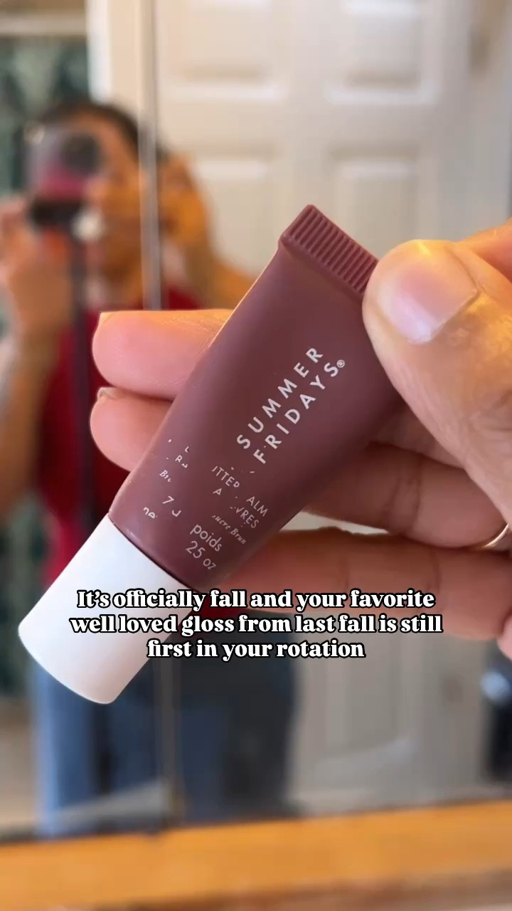 My fave for fall (and all seasons tbh) #summerfridays #lipgloss #zenni #monicavinader #lipbalm