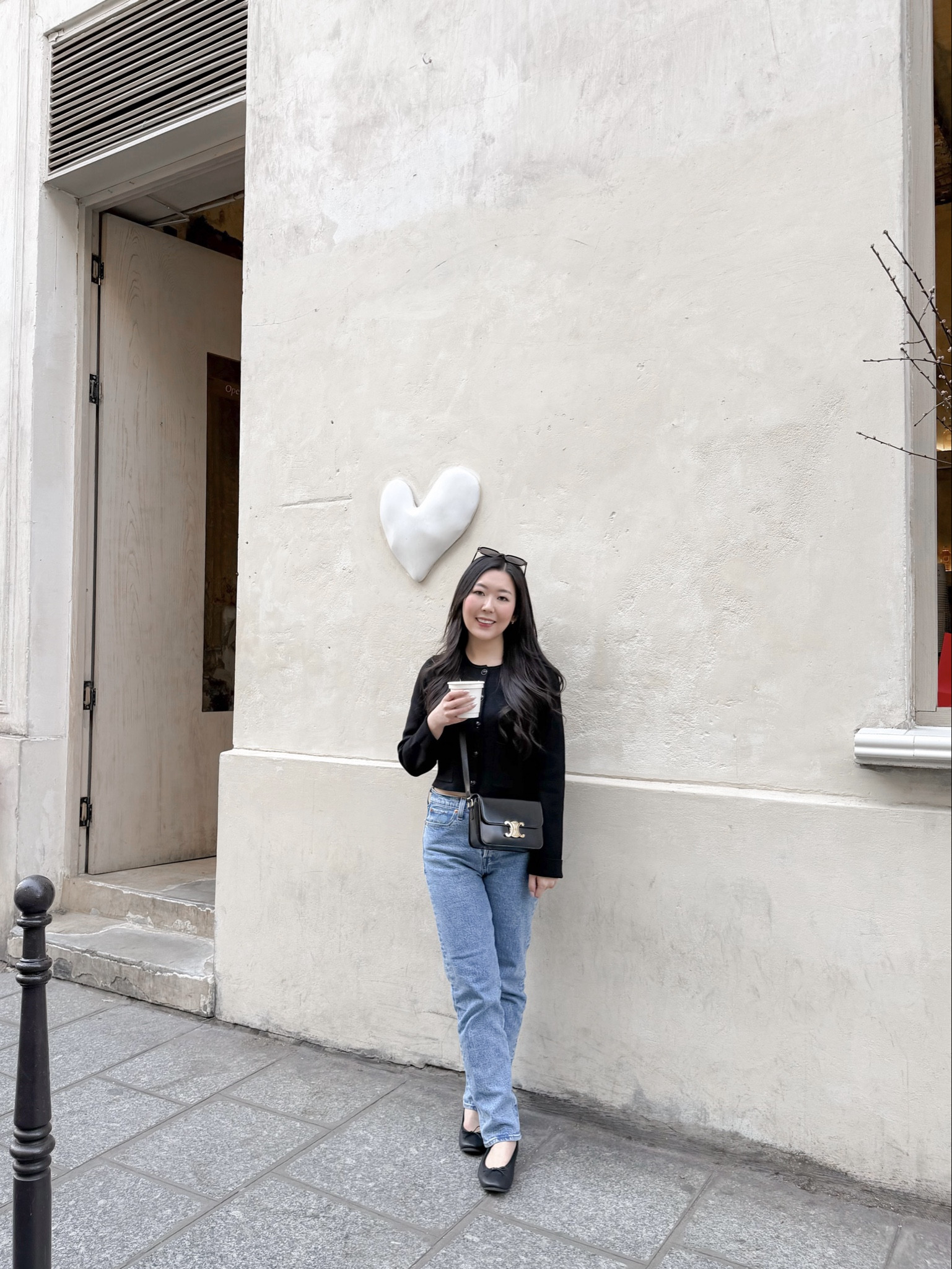 #parisianstyle #neutraloutfit #neutralstyle #classystyle

#LTKdayinmylife #LTKTravel #LTKootd