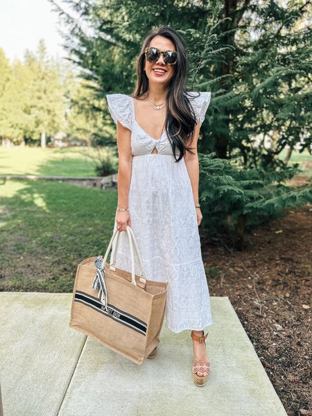 20% off Spring dress sale
White dress
New target arrivals
Easter dress
Petite friendly maxi
Spring break
Vacation outfit 
