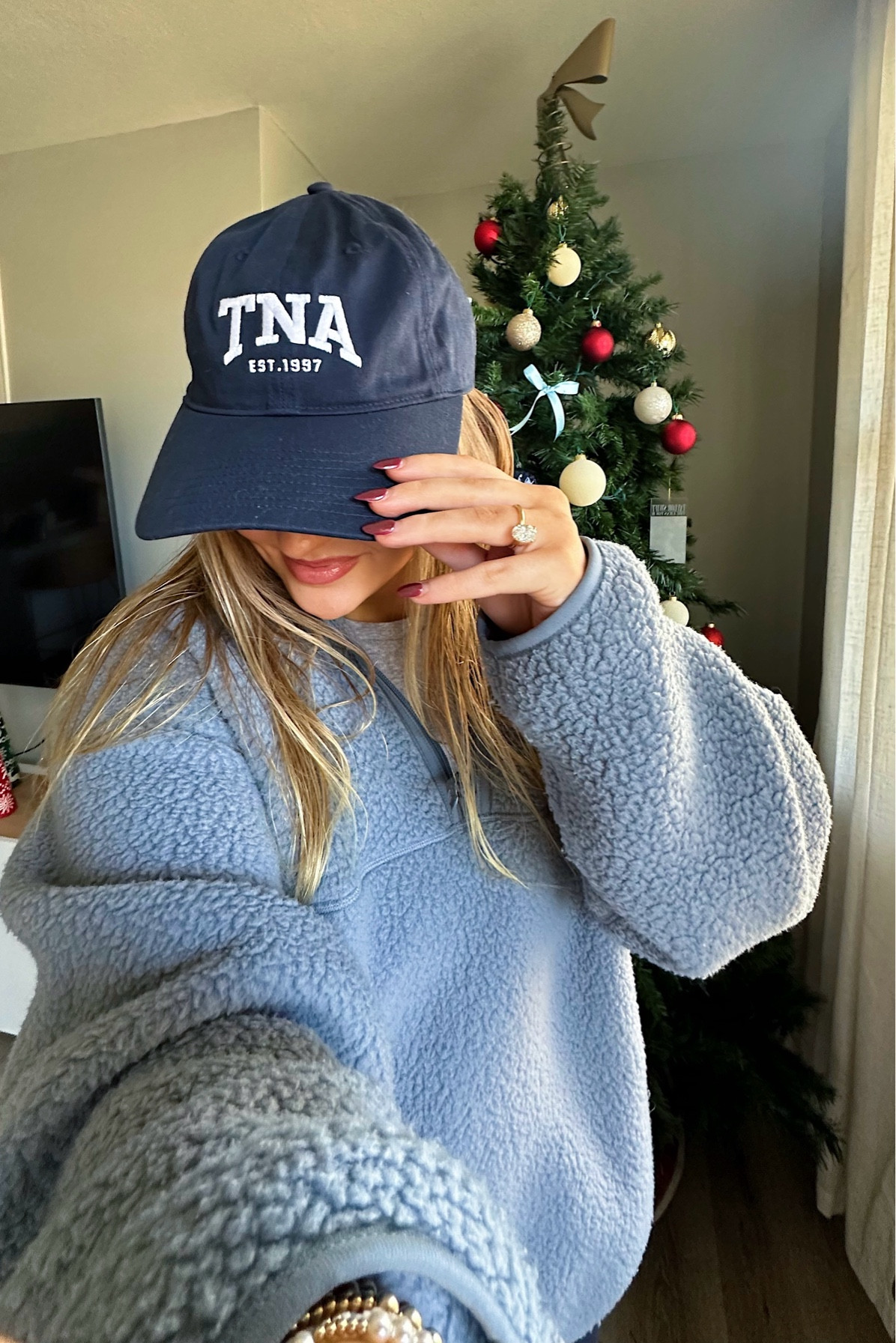 Ootd for lots of errands💙🌲 

#LTKGiftGuide #LTKFindsUnder100 #LTKHoliday