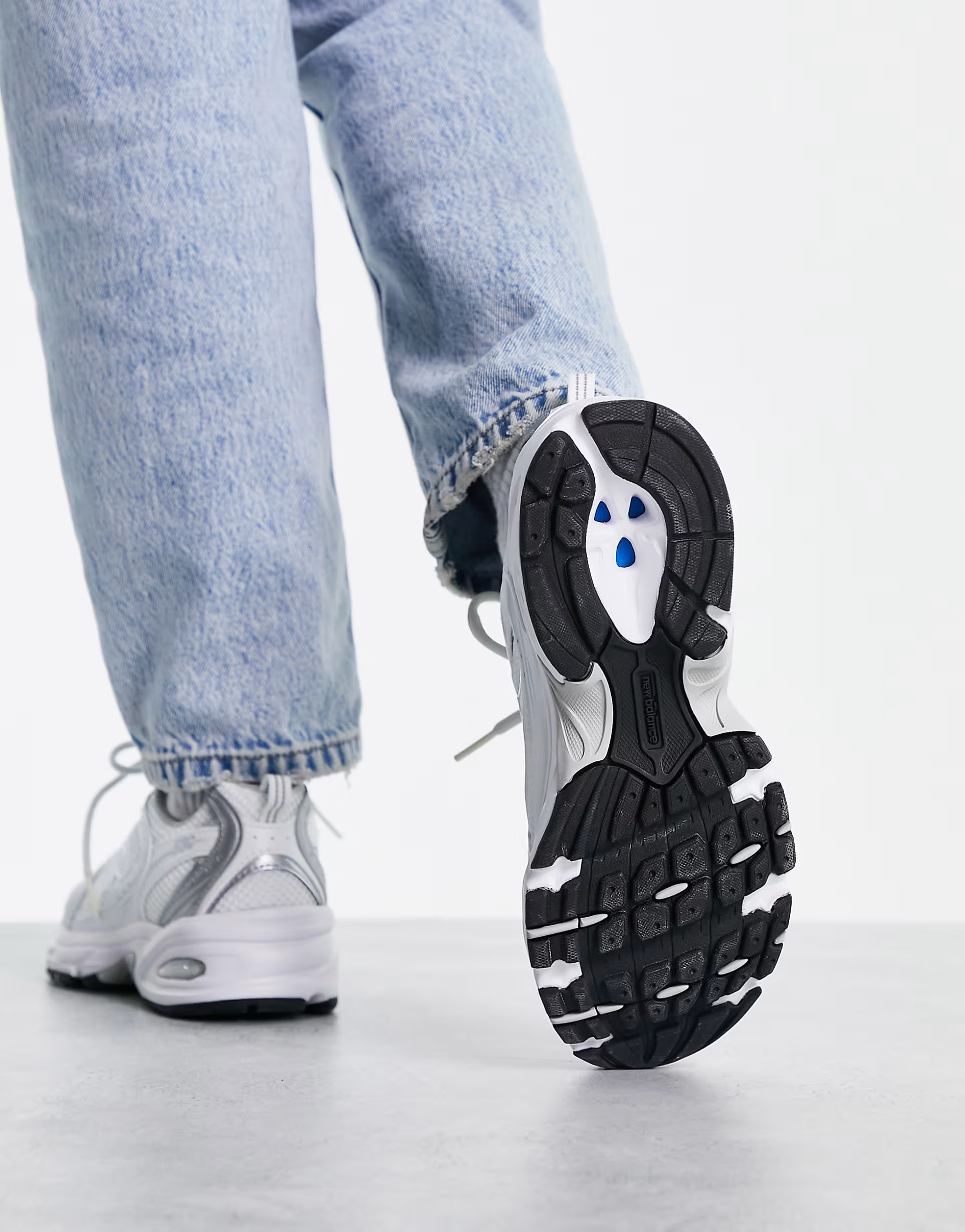 New Balance 530 trainers in white and silver | ASOS (Global)