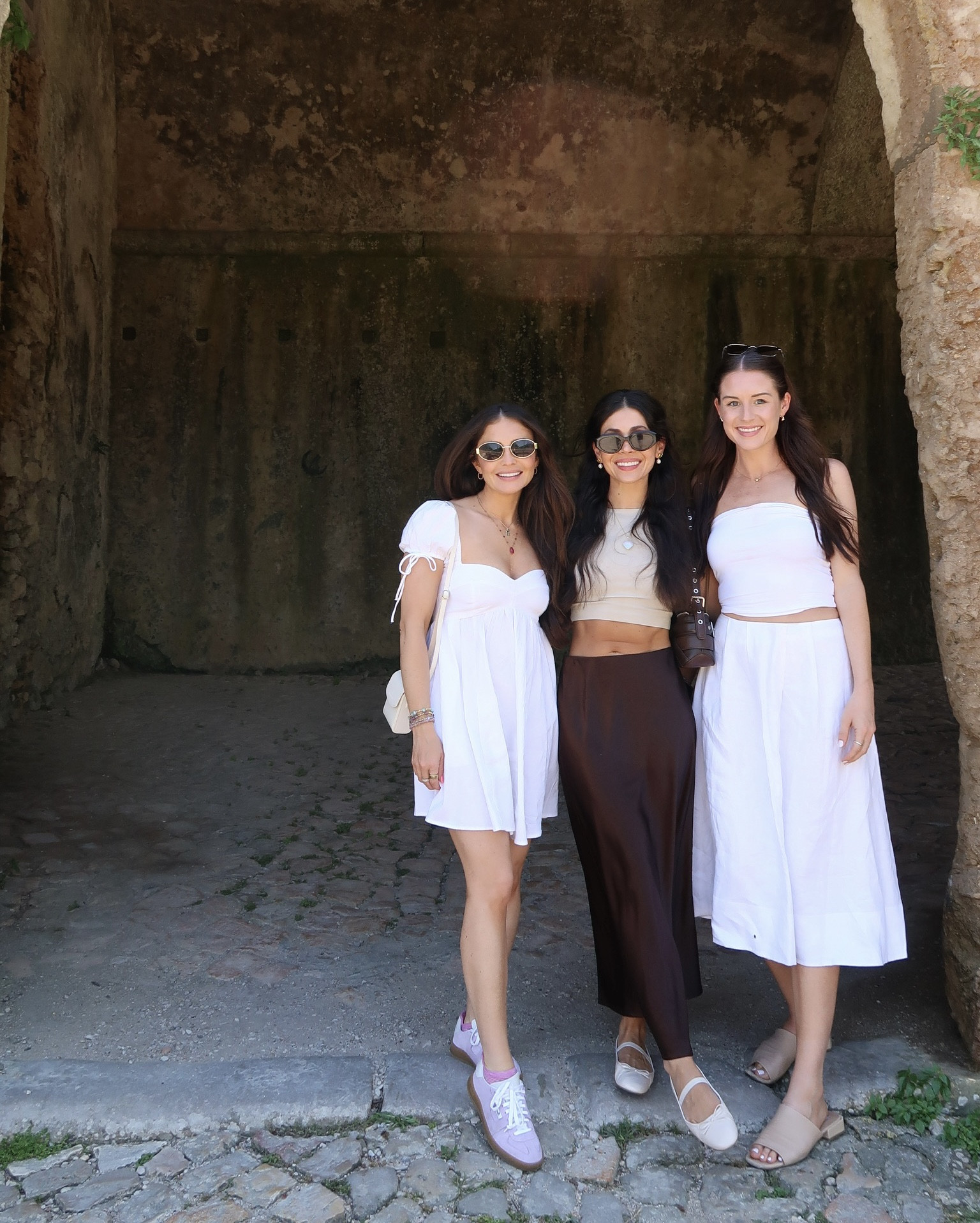 Summer outfits

Summer outfit ideas, summer outfits, summer fashion, summer style, European summer outfit, white dress, linen dress, purple sneakers, summer outfit, casual summer outfits, vacation outfits

#LTKSeasonal #LTKstyletip #LTKshoecrush