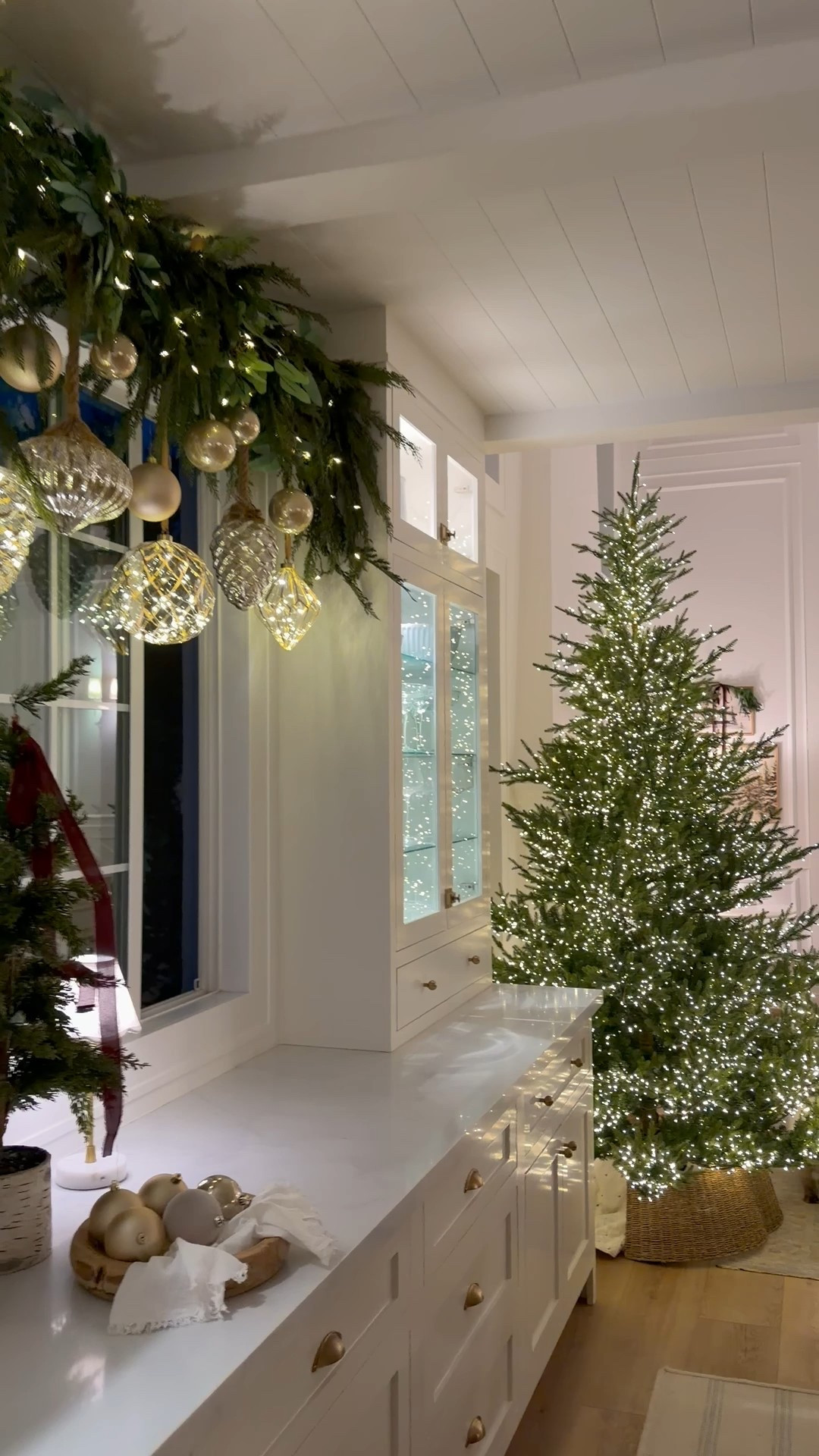 This and let’s stay in tonight

#LTKHoliday #LTKHome #LTKSeasonal